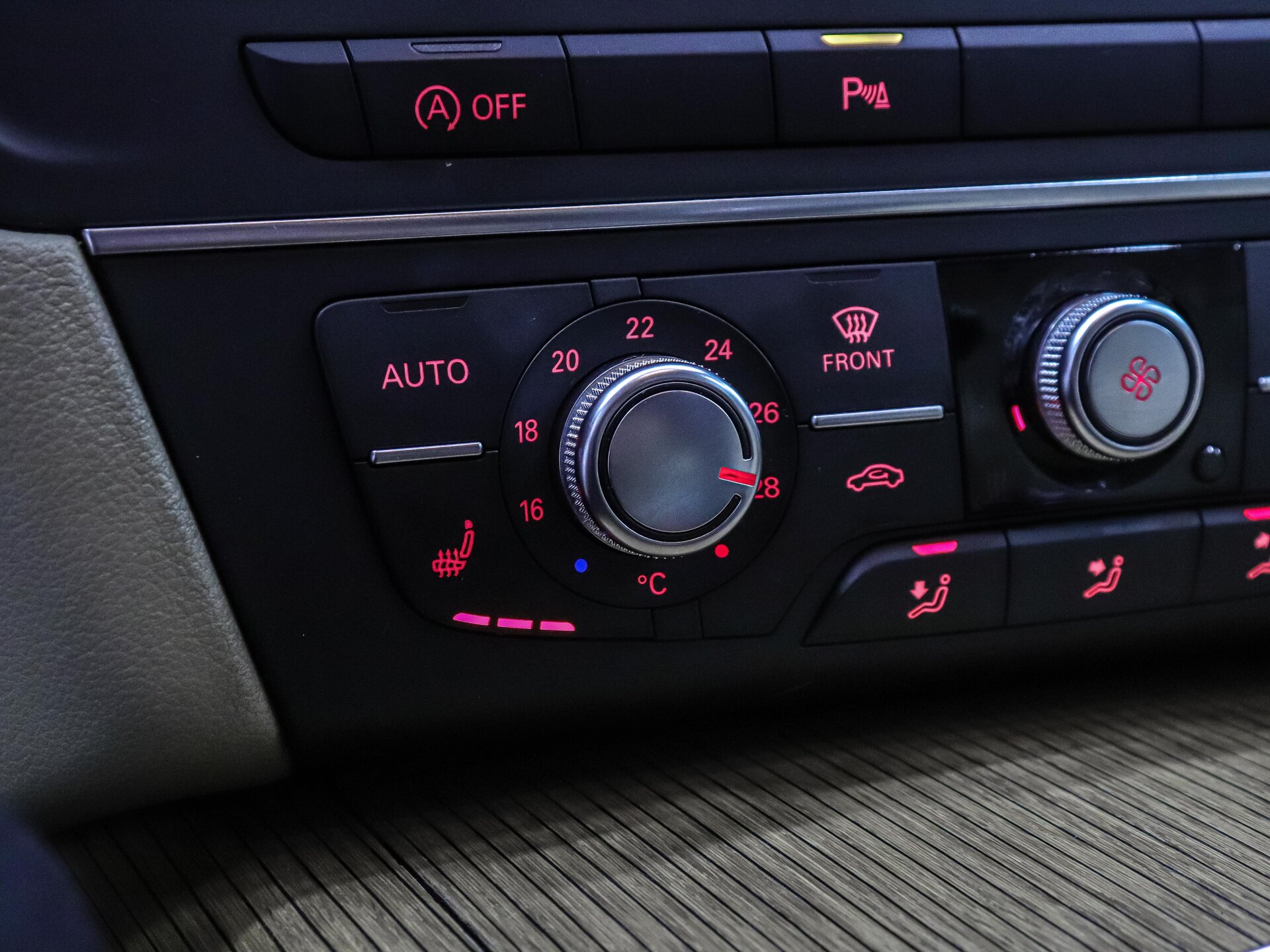 Audi A6 2011 26