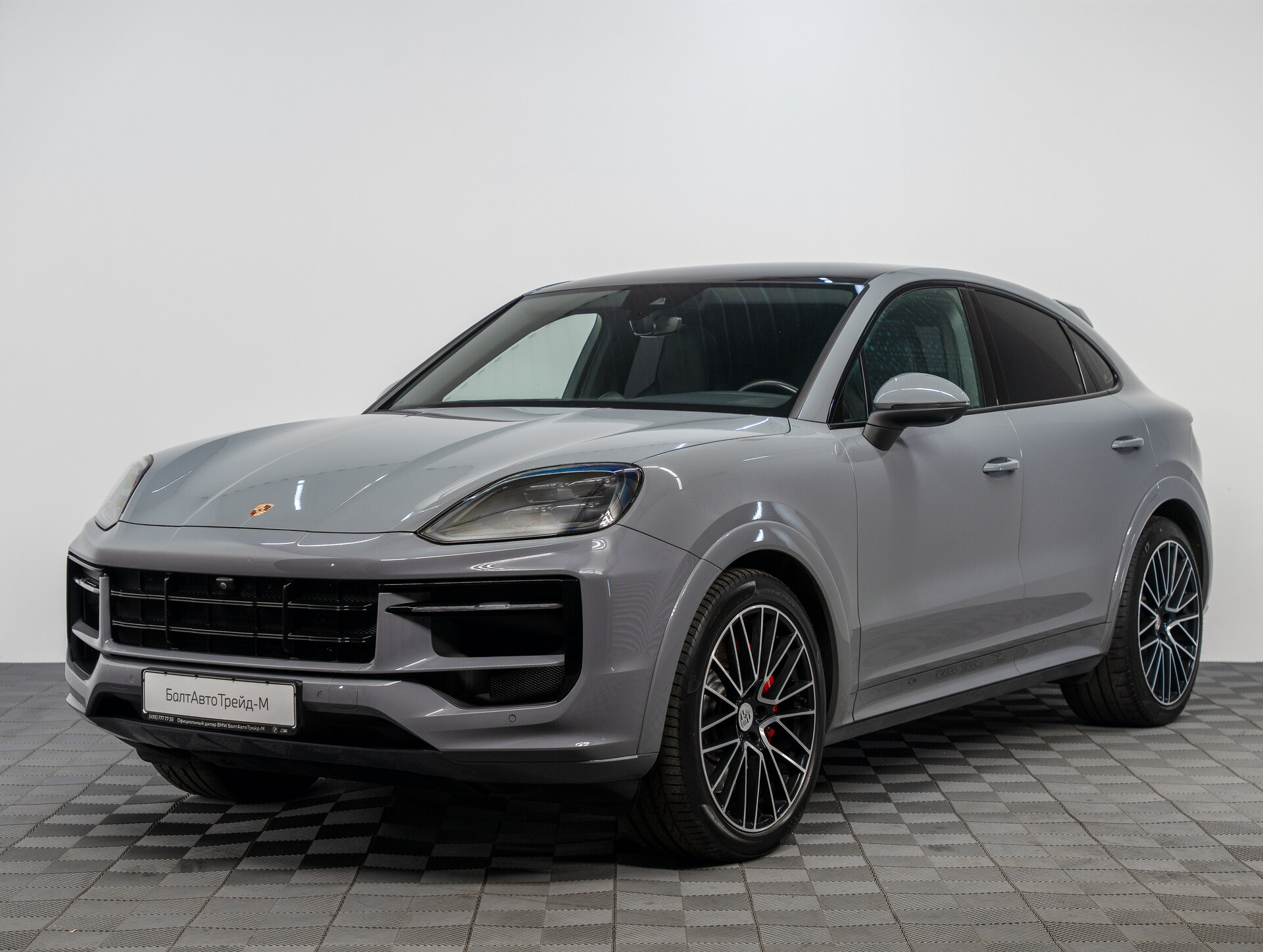 Автомобиль Porsche Cayenne S Coupé 4.0 AT (474 л.с.) 4WD - 1