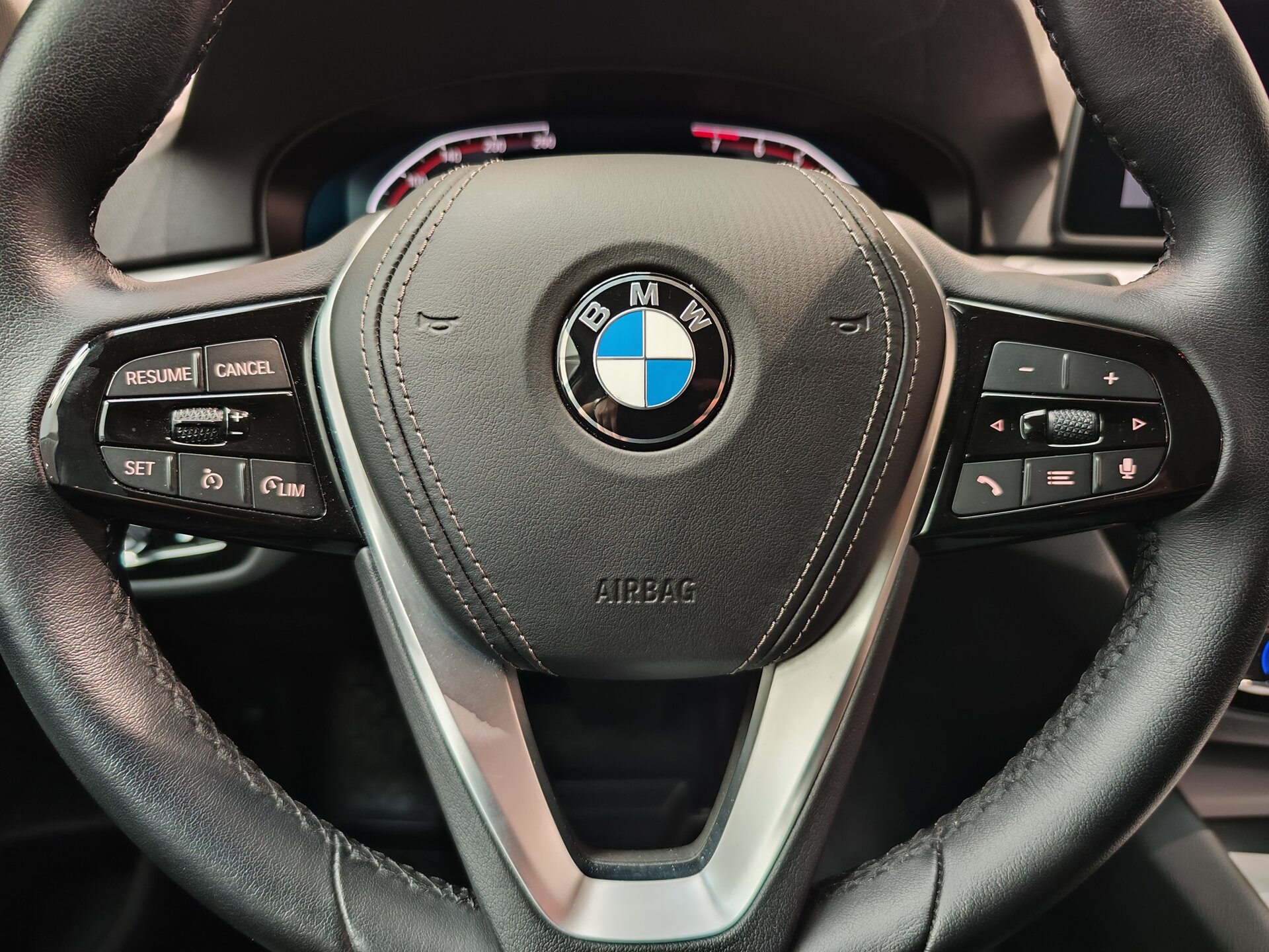 Автомобиль BMW 5 серии 520i 2.0 AT (184 л.с.) - 17