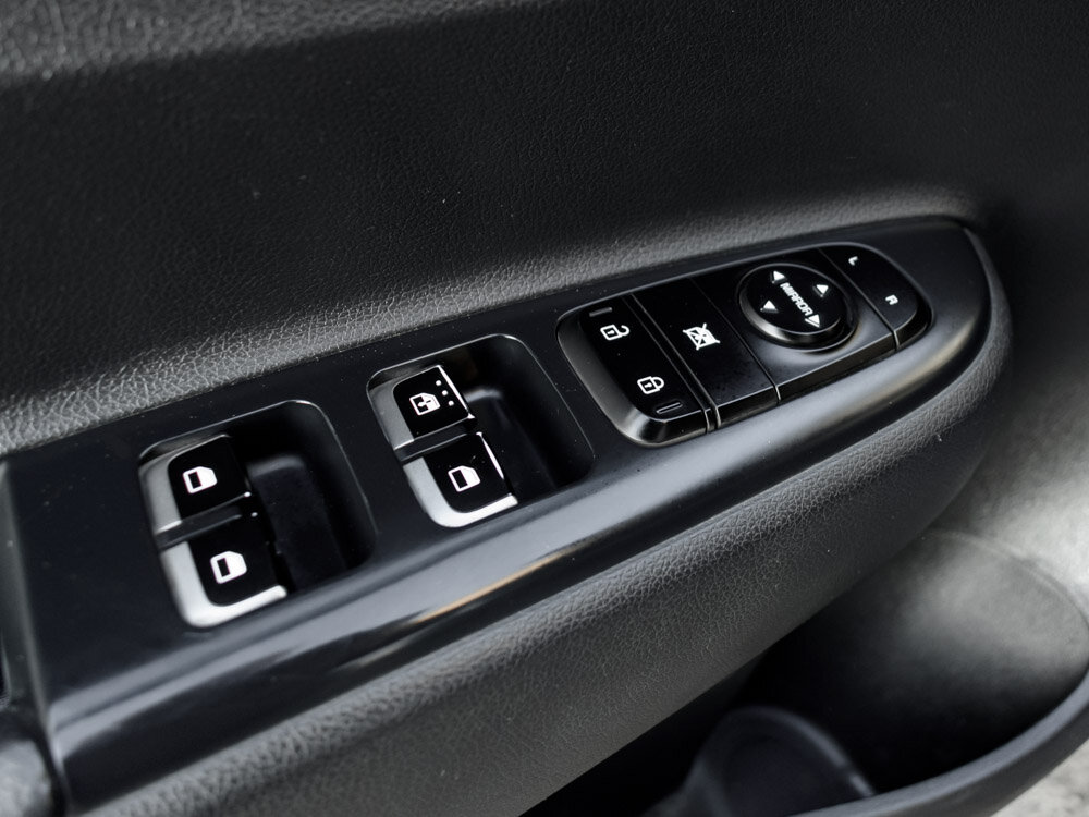 Купить Kia Rio 1.4 AT (100 л.с.), 2019 в Екатеренбурге