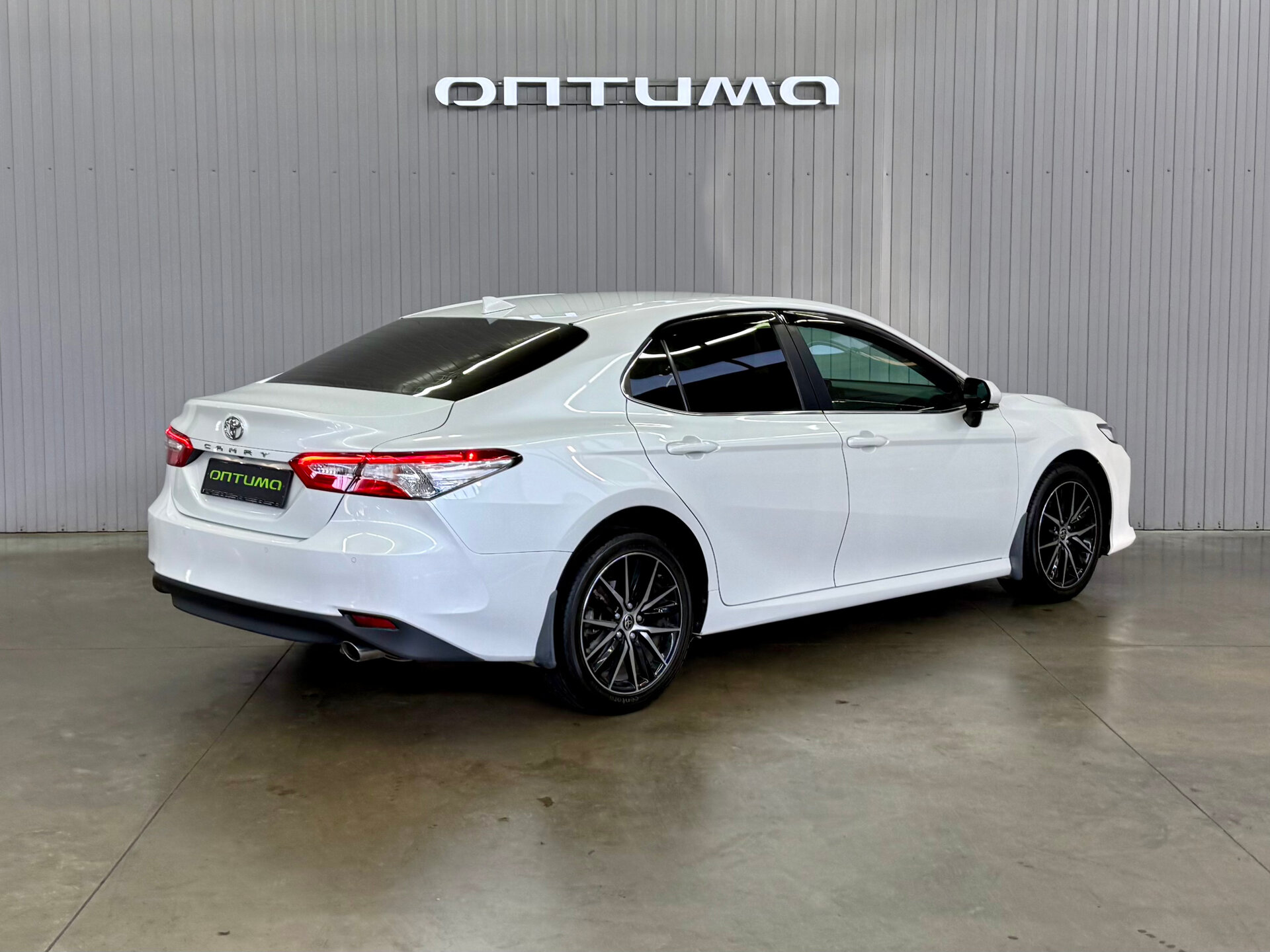 Toyota Camry 