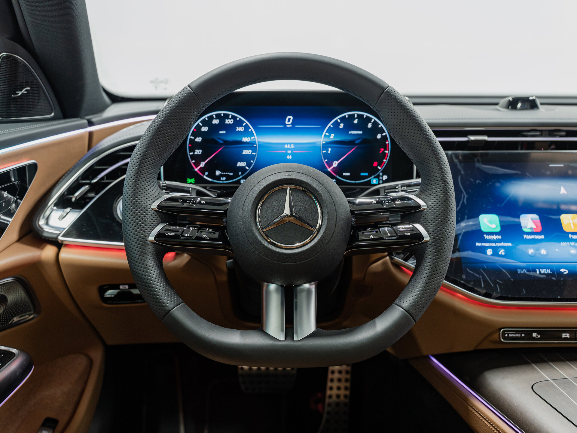 Автомобиль Mercedes-Benz E-Класс 300 2.0 AT (258 л.с.) 4WD - 16