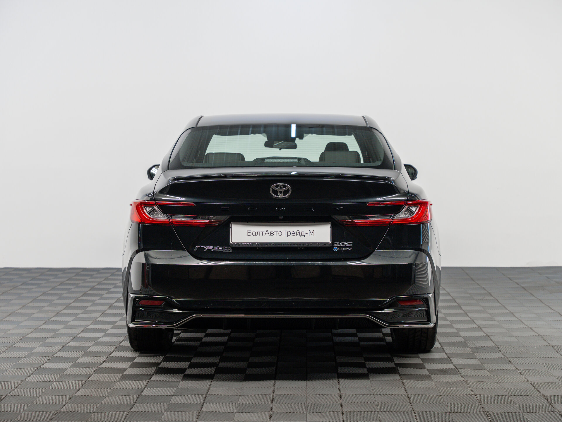 Автомобиль Toyota Camry 2.0hyb CVT (231 л.с.) - 6