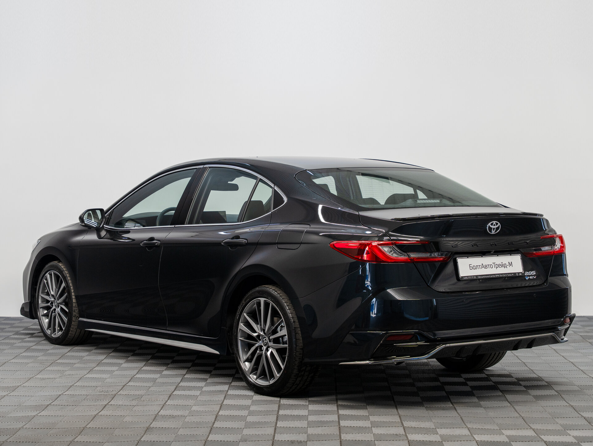 Автомобиль Toyota Camry 2.0hyb CVT (231 л.с.) - 7