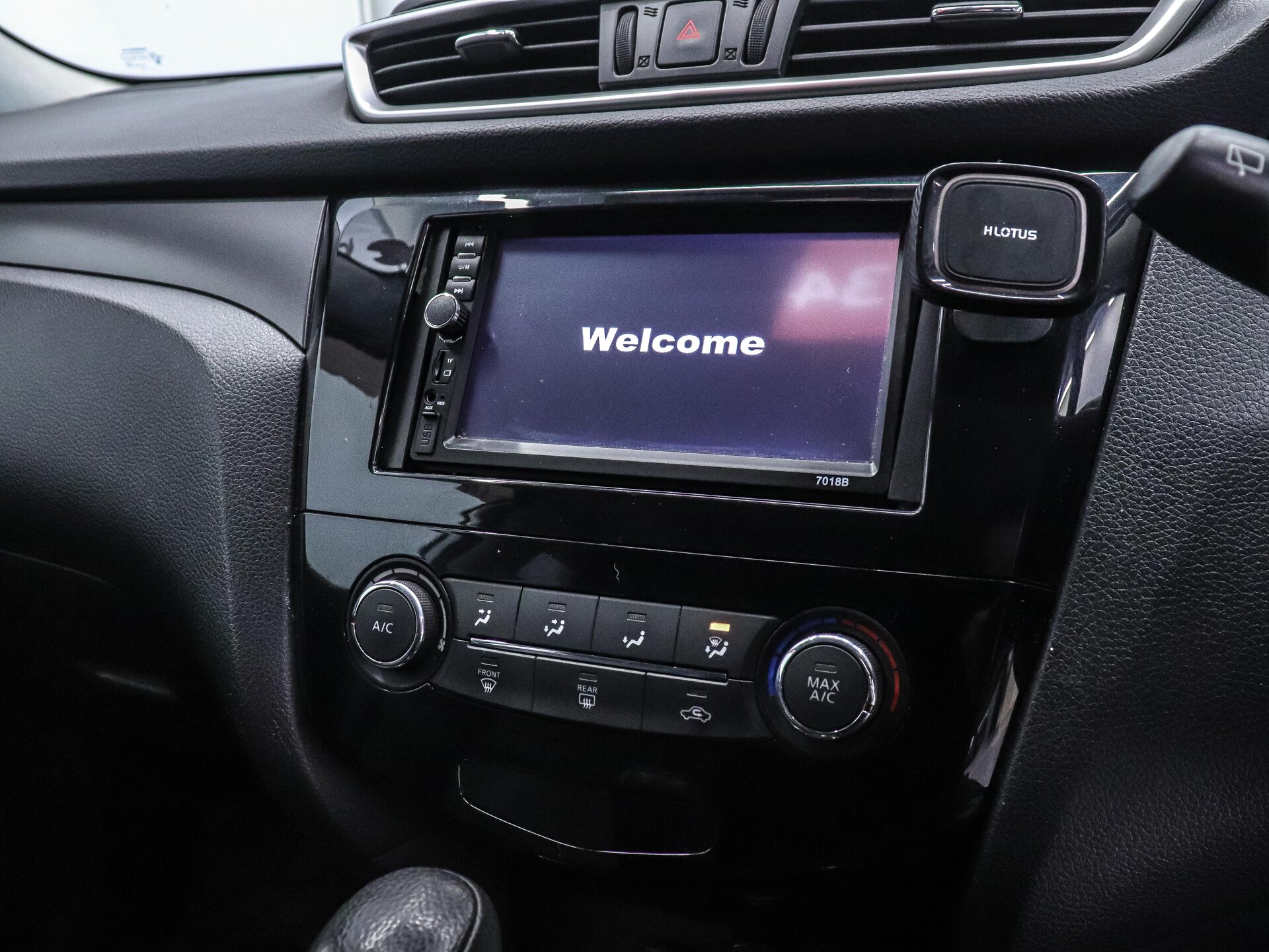 Nissan X-Trail 2014 17