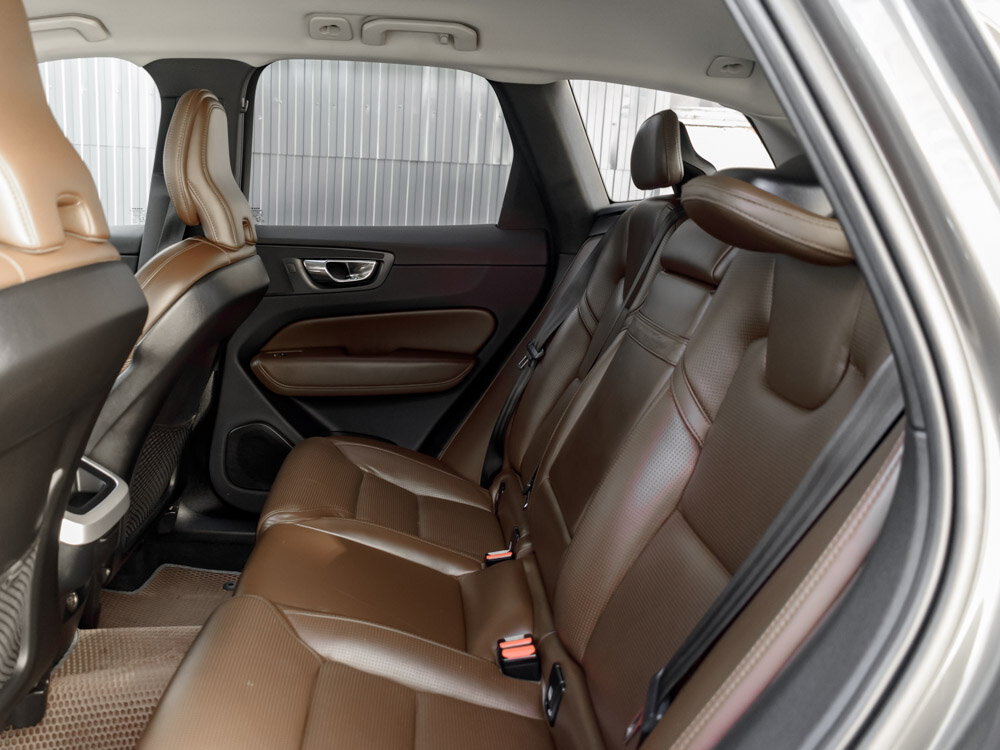Купить Volvo XC60 2.0 AT (249 л.с.) 4WD, 2018 в Екатеренбурге