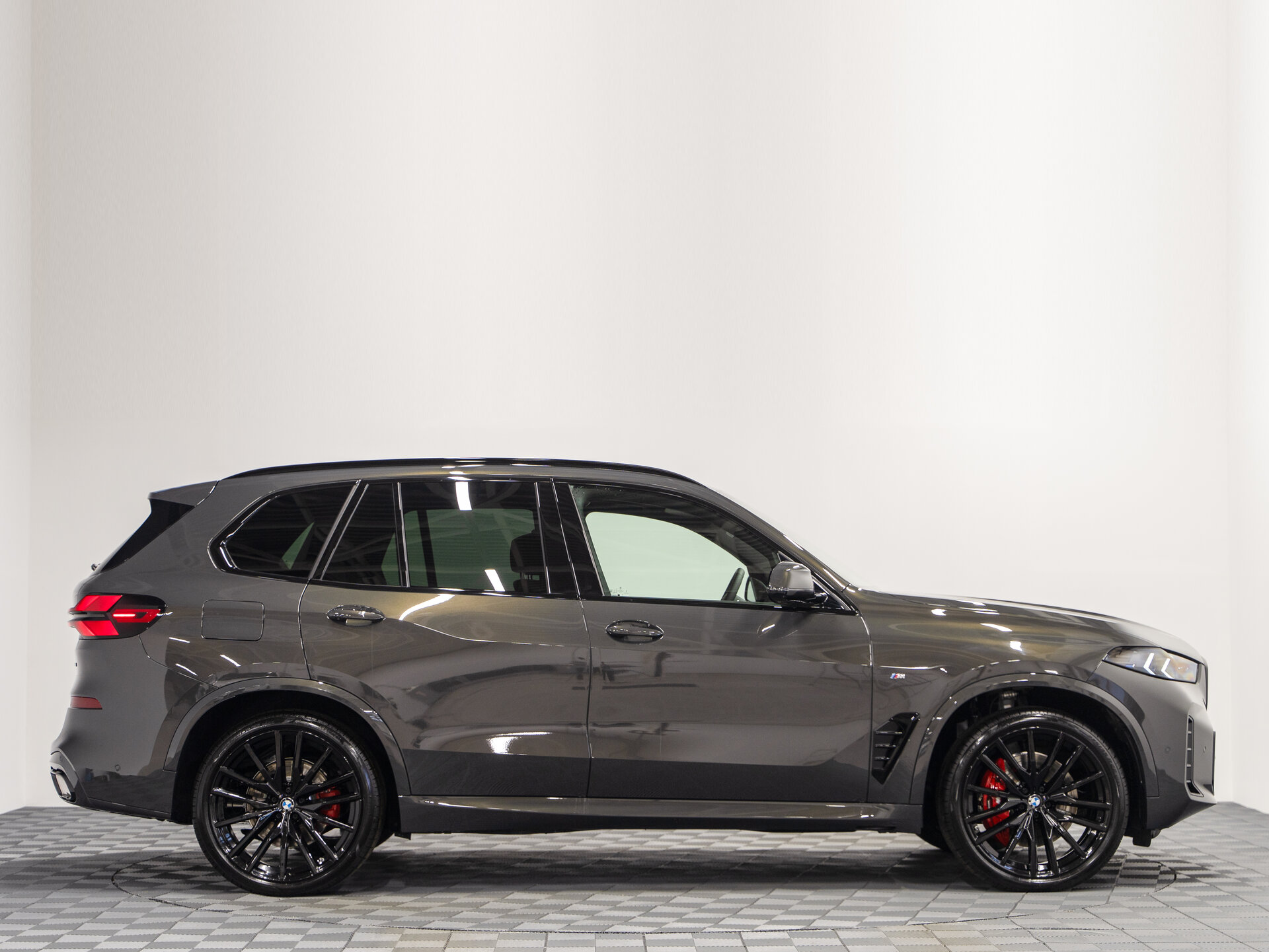 Автомобиль BMW X5 40i 3.0 AT (381 л.с.) 4WD - 5