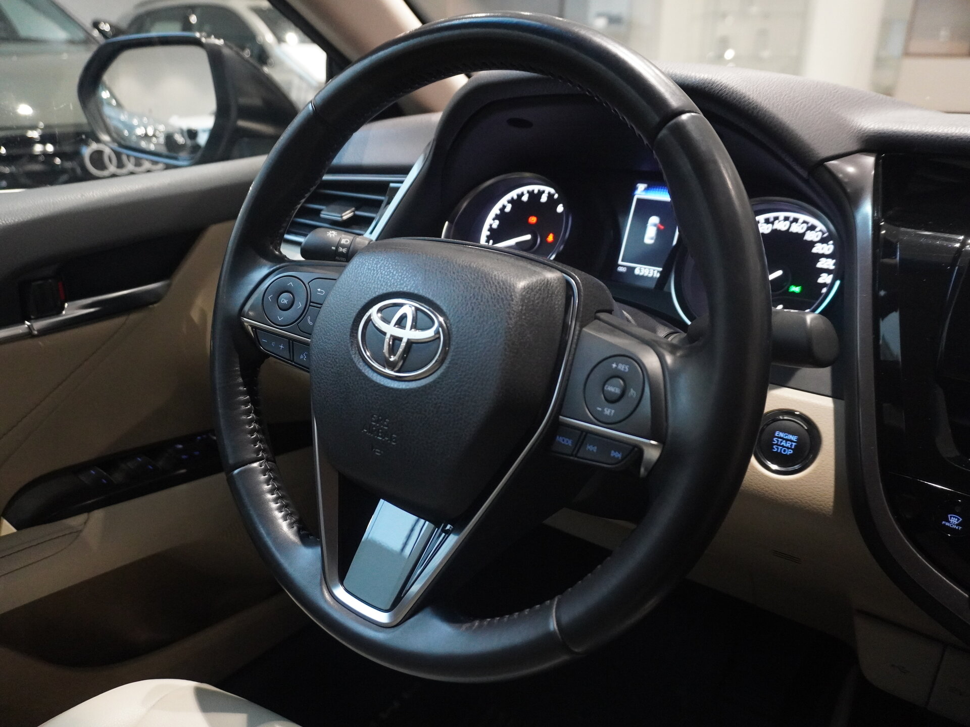 Автомобиль Toyota Camry 2.5 AT (200 л.с.) - 15
