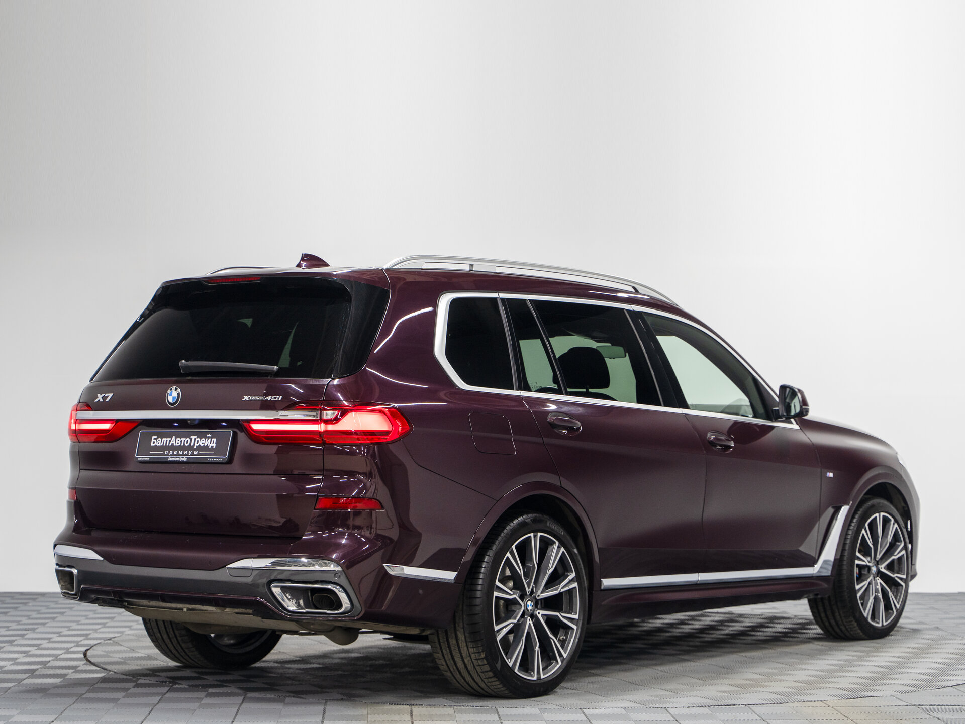 Автомобиль BMW X7 40i 3.0 AT (340 л.с.) 4WD - 7