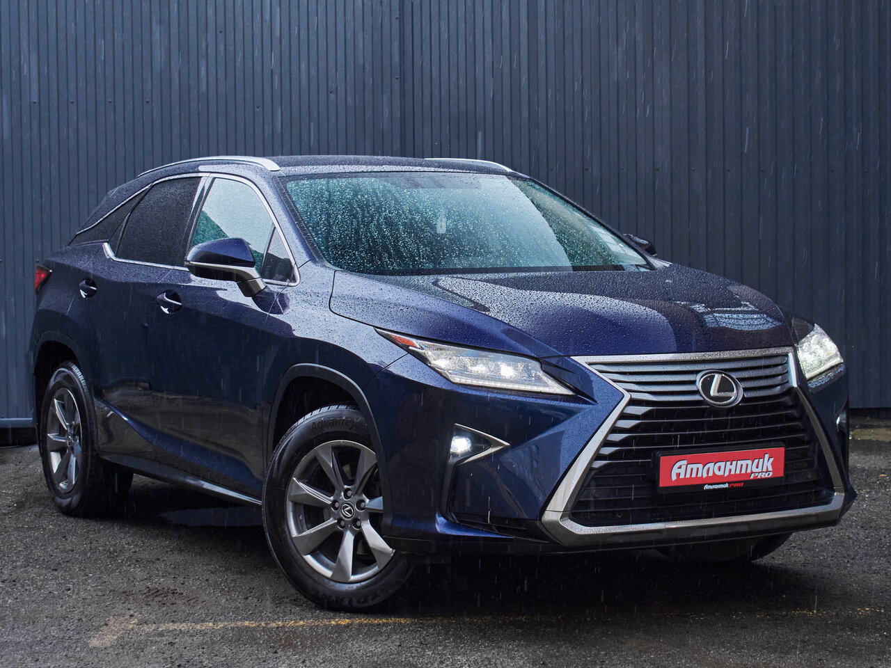 Купить Lexus RX 200t 2.0 AT (238 л.с.) 4WD, 2018 в Екатеренбурге