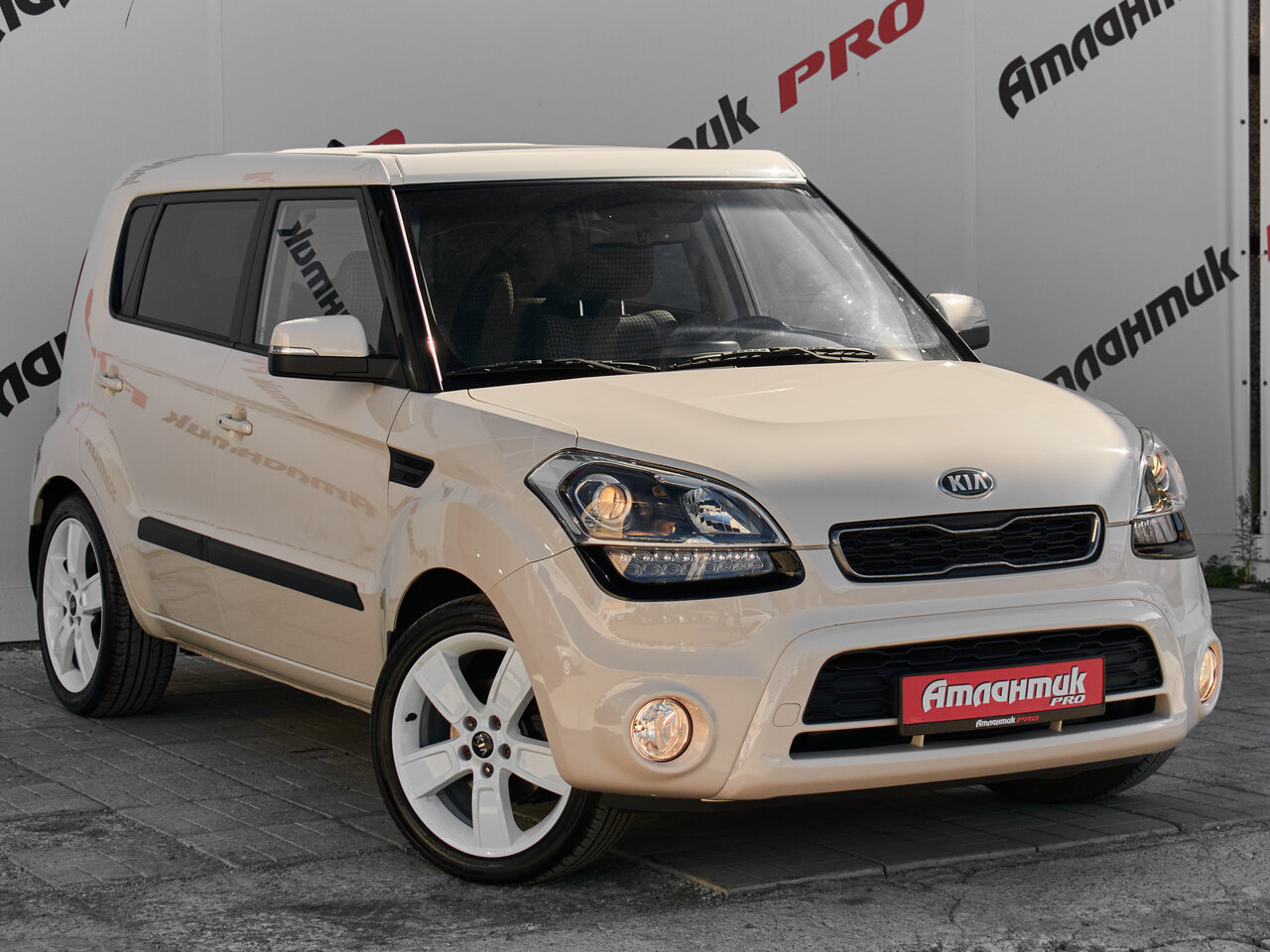 Купить Kia Soul 1.6 AT (129 л.с.), 2014 в Екатеренбурге