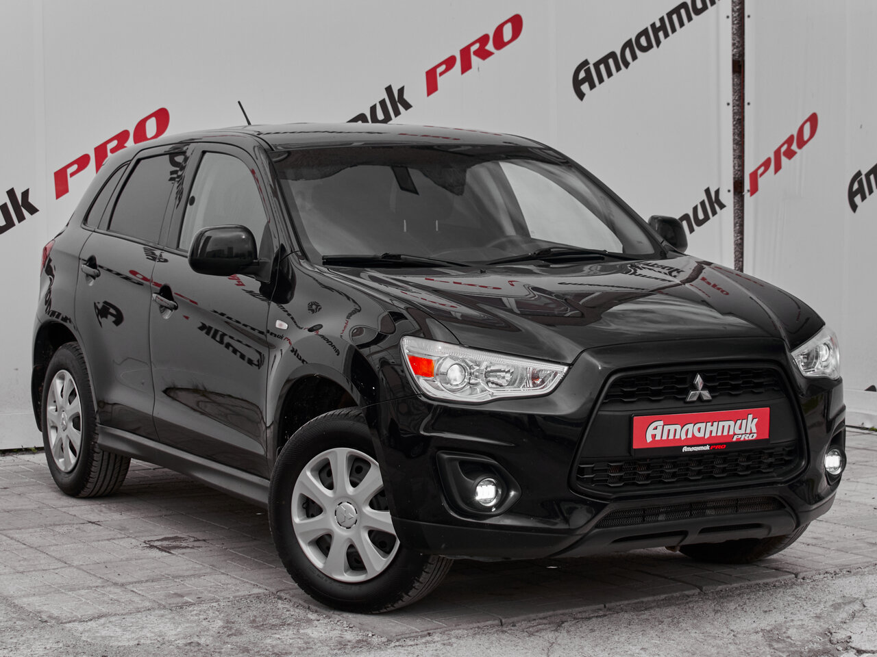 Купить Mitsubishi ASX 1.6 MT (117 л.с.), 2014 в Екатеренбурге