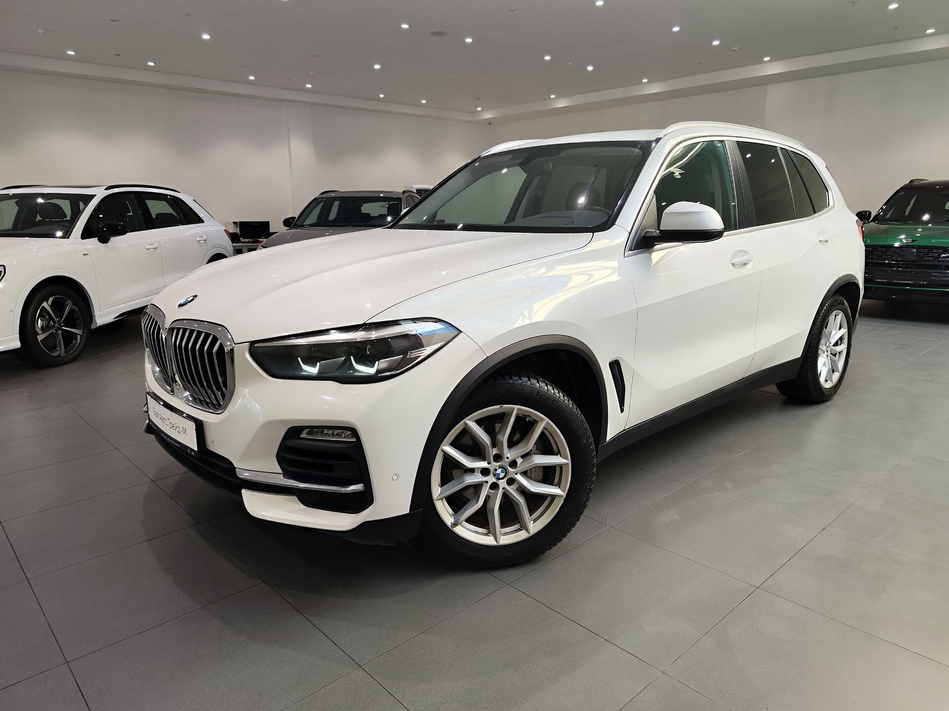 Автомобиль BMW X5 30d 3.0d AT (249 л.с.) 4WD - 1