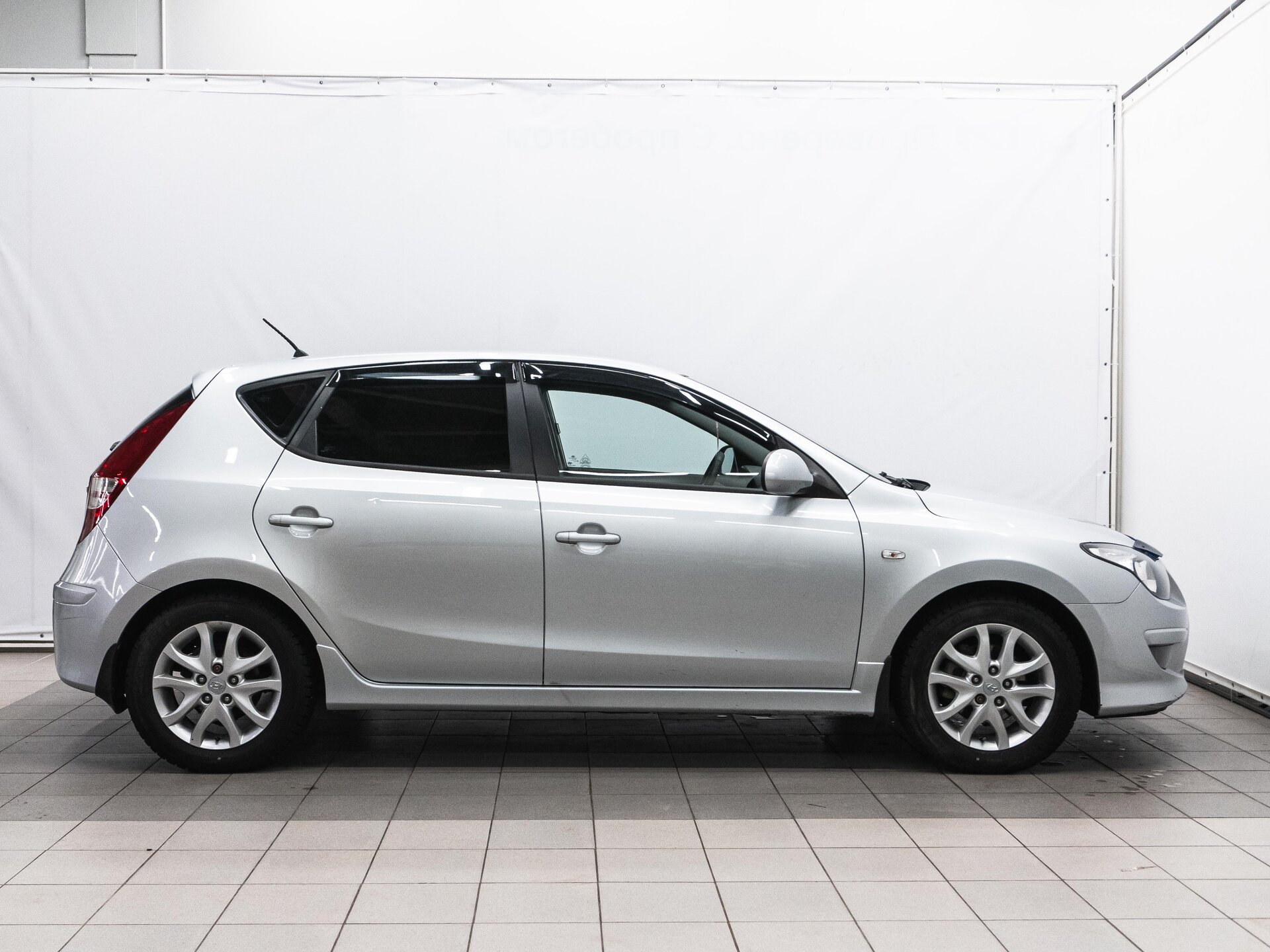 Hyundai i30 2011 6