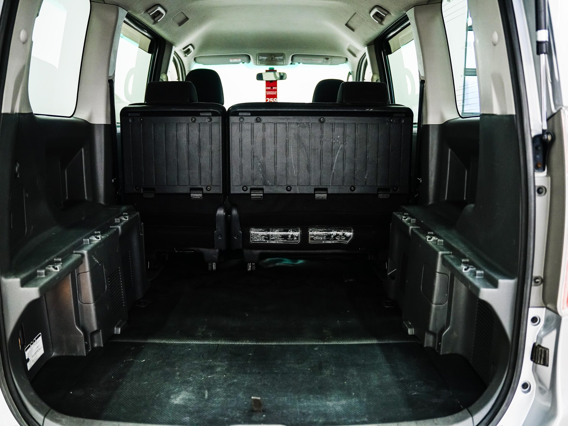 Toyota Noah 2008 23