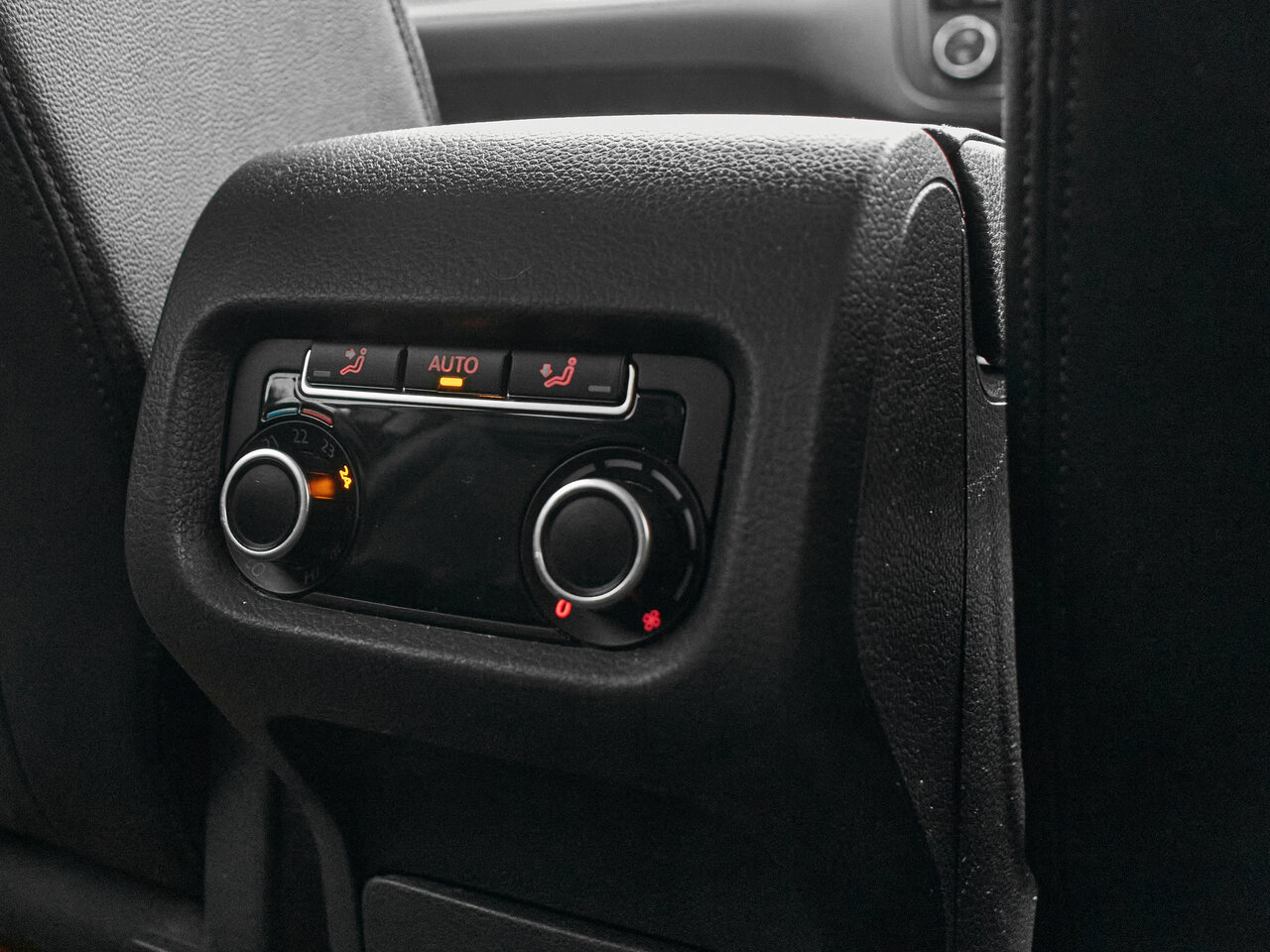 Купить Volkswagen Sharan 1.4 AMT (150 л.с.), 2017 в Екатеренбурге