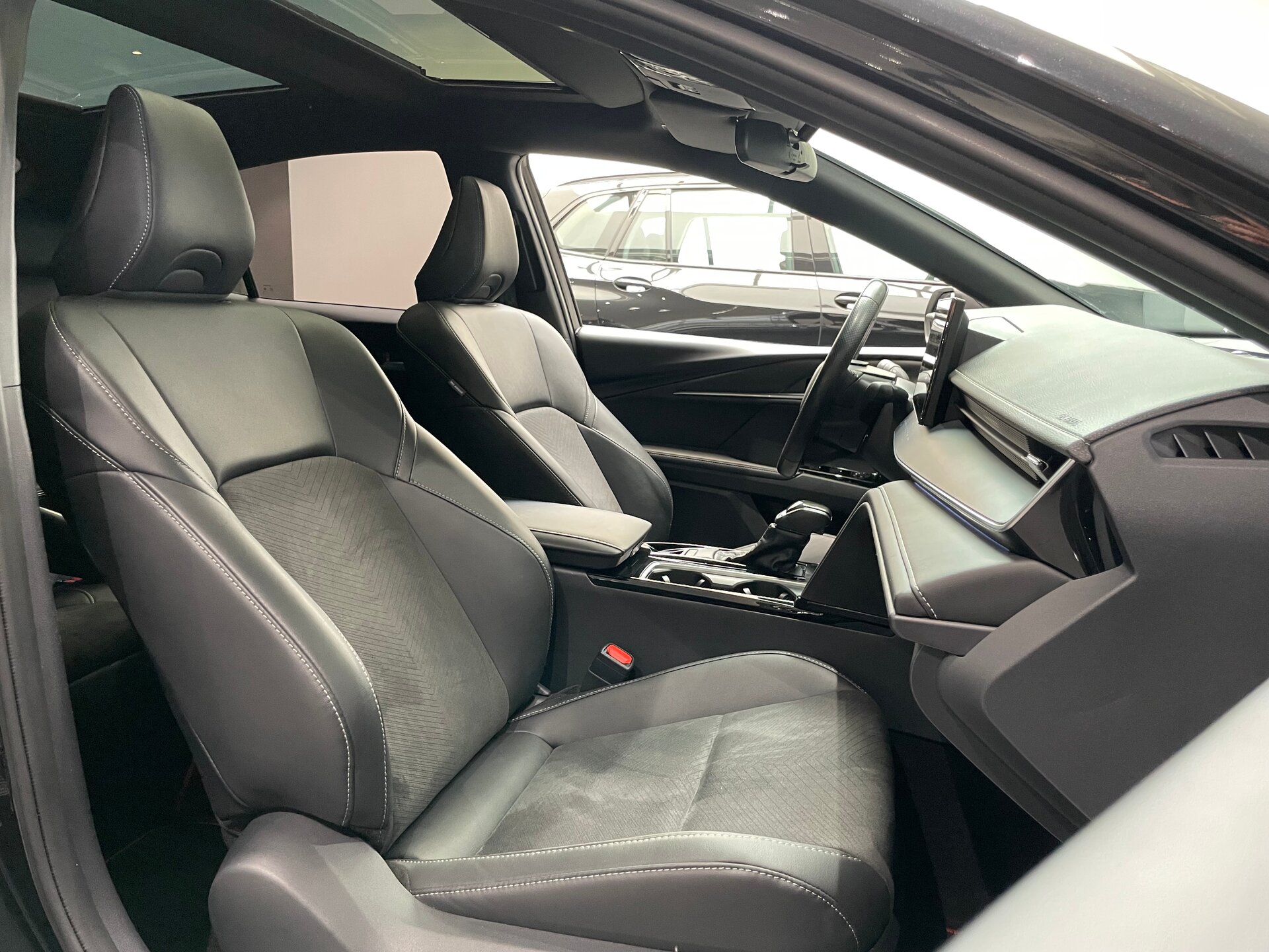 Автомобиль Toyota Camry 2.0hyb CVT (197 л.с.) - 12