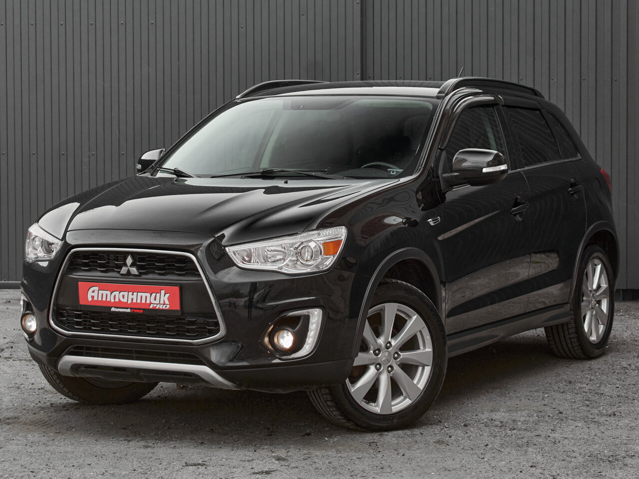 Купить Mitsubishi ASX 2.0 CVT (150 л.с.) 4WD, 2014 в Екатеренбурге