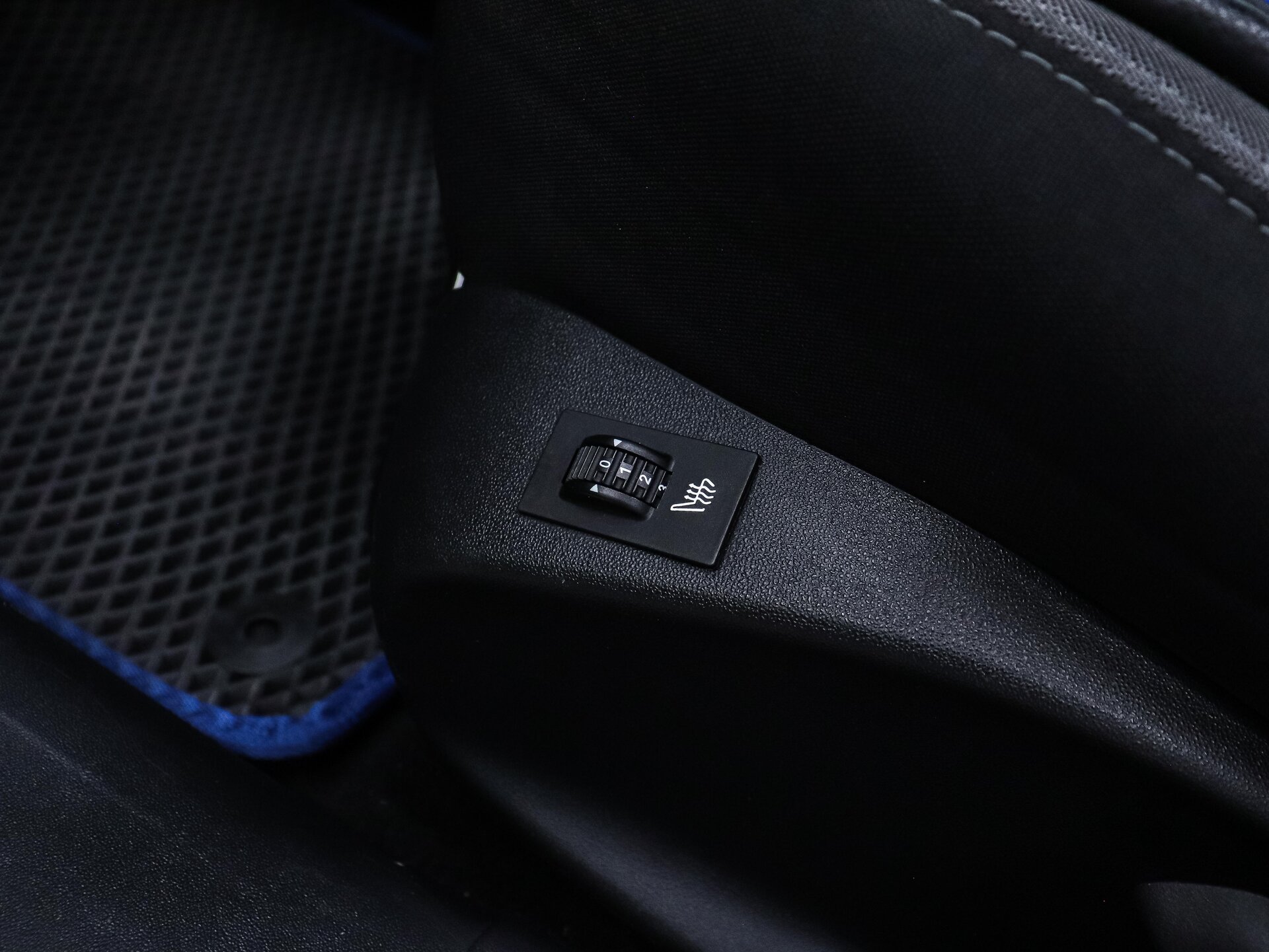 Peugeot 208 2013 9