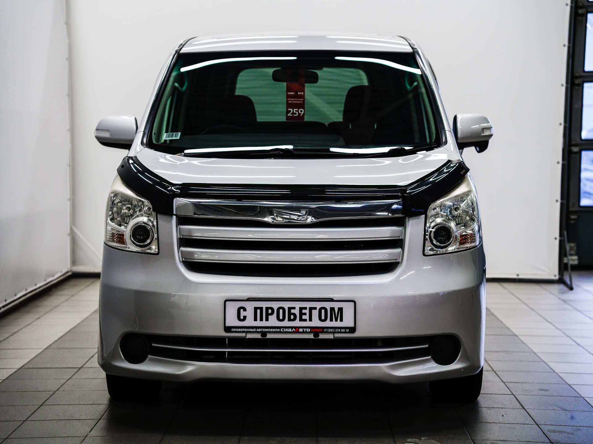 Toyota Noah 2008 2