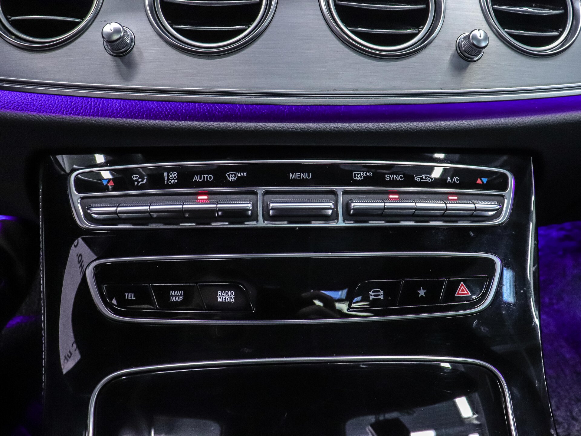 Mercedes-Benz E-Класс 2021 30