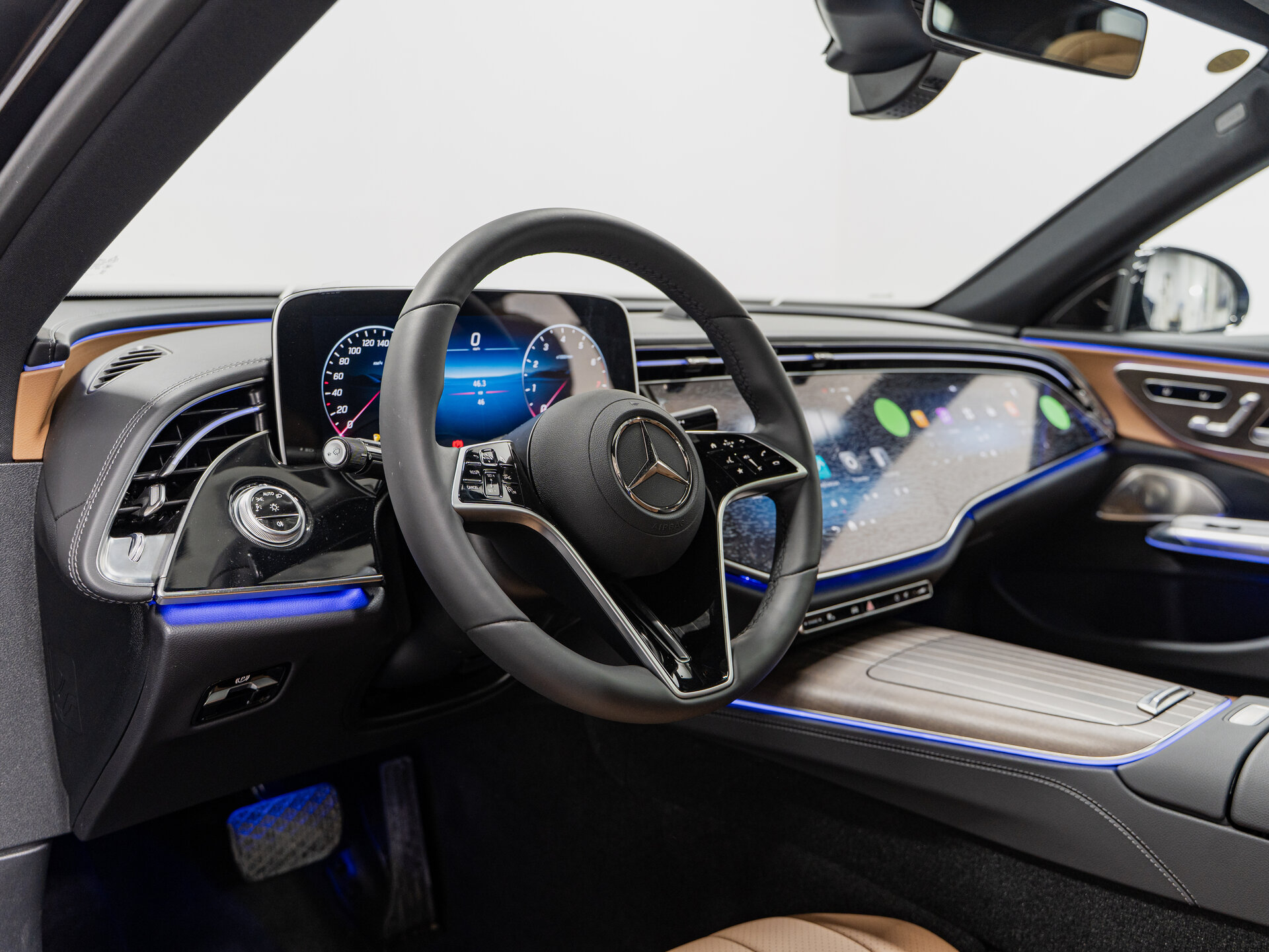 Автомобиль Mercedes-Benz E-Класс 260 L 2.0 AT (204 л.с.) 4WD - 12