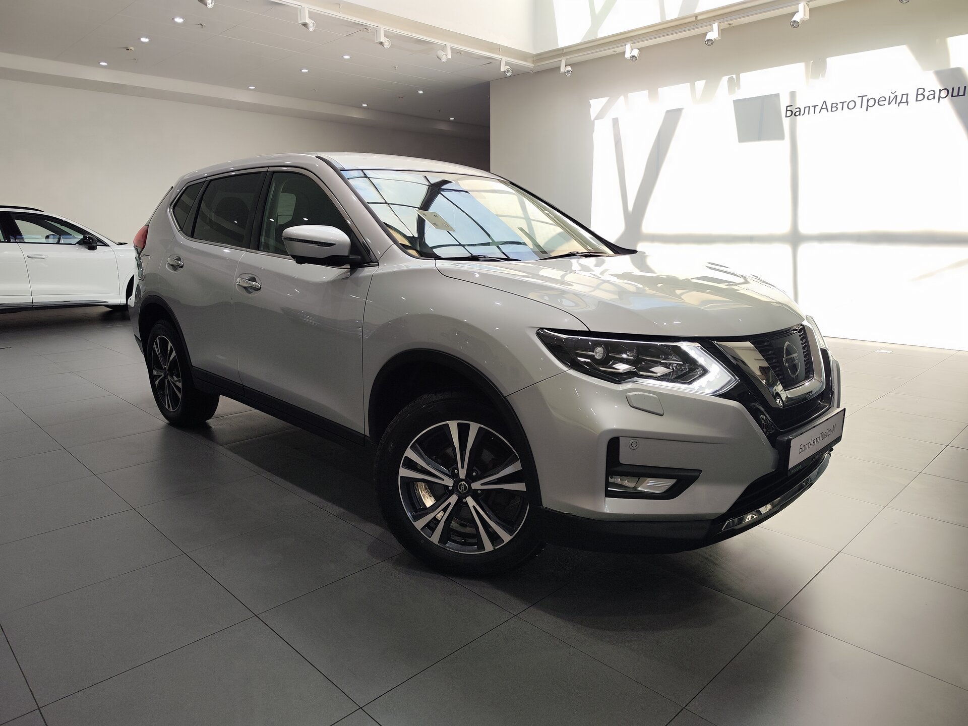 Автомобиль Nissan X-Trail 2.5 CVT (171 л.с.) 4WD - 3