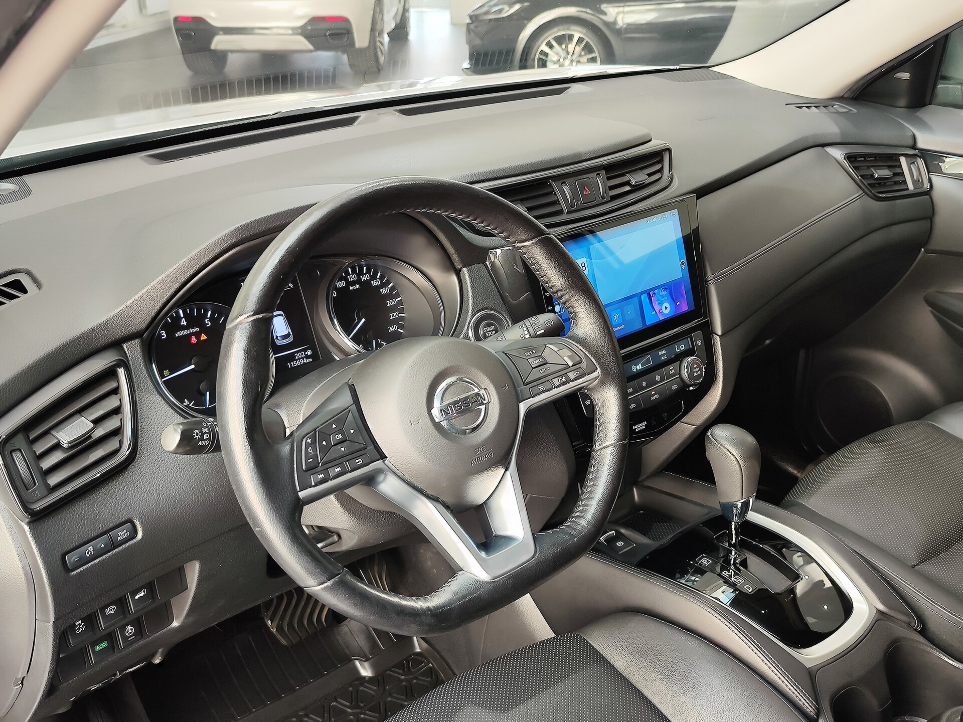 Автомобиль Nissan X-Trail 2.5 CVT (171 л.с.) 4WD - 7