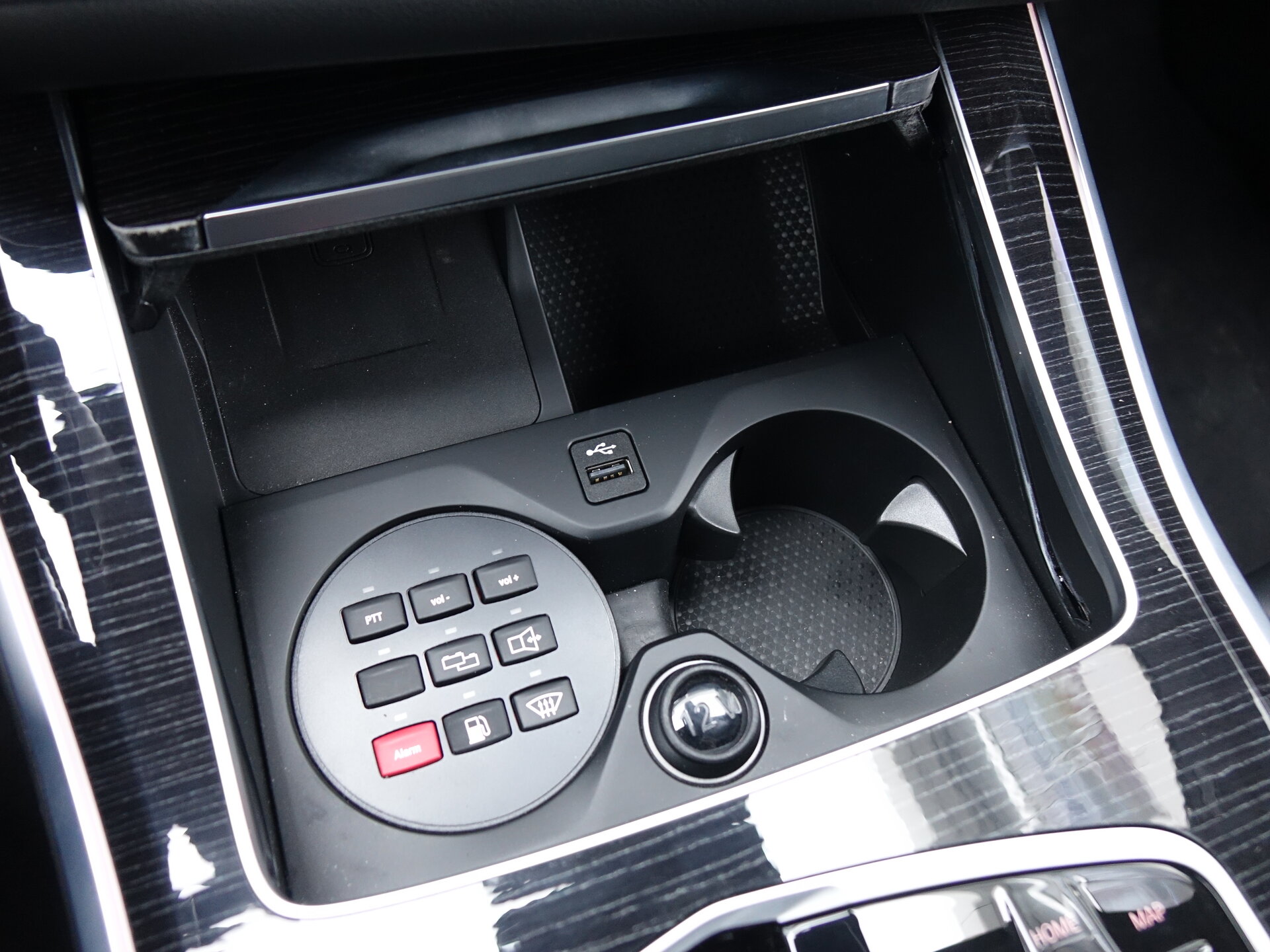 Автомобиль BMW X5 M60i 4.4 AT (530 л.с.) 4WD - 18