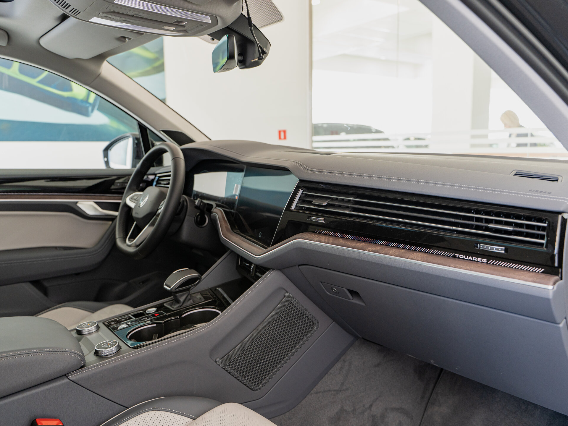 Автомобиль Volkswagen Touareg 3.0d AT (286 л.с.) 4WD - 9