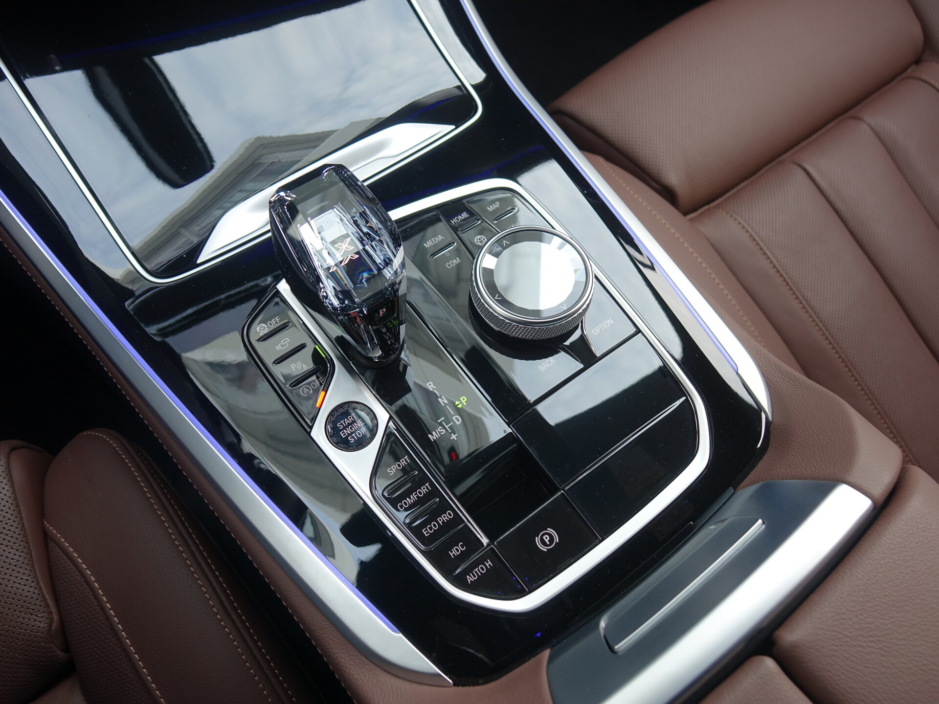 Автомобиль BMW X5 M50i 4.4 AT (530 л.с.) 4WD - 15