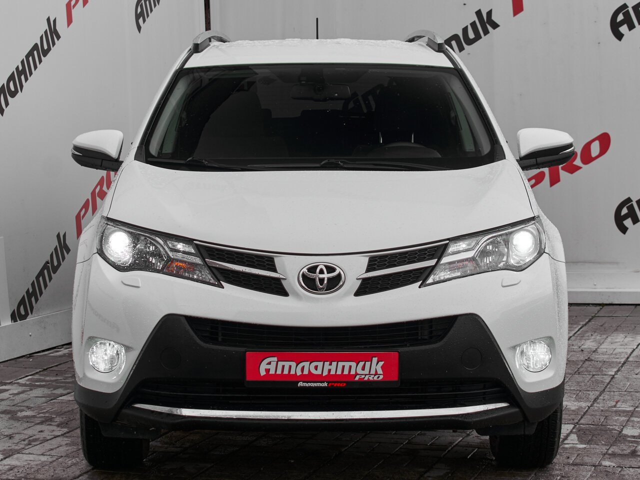 Купить Toyota RAV4 2.0 CVT (146 л.с.) 4WD, 2014 в Екатеренбурге