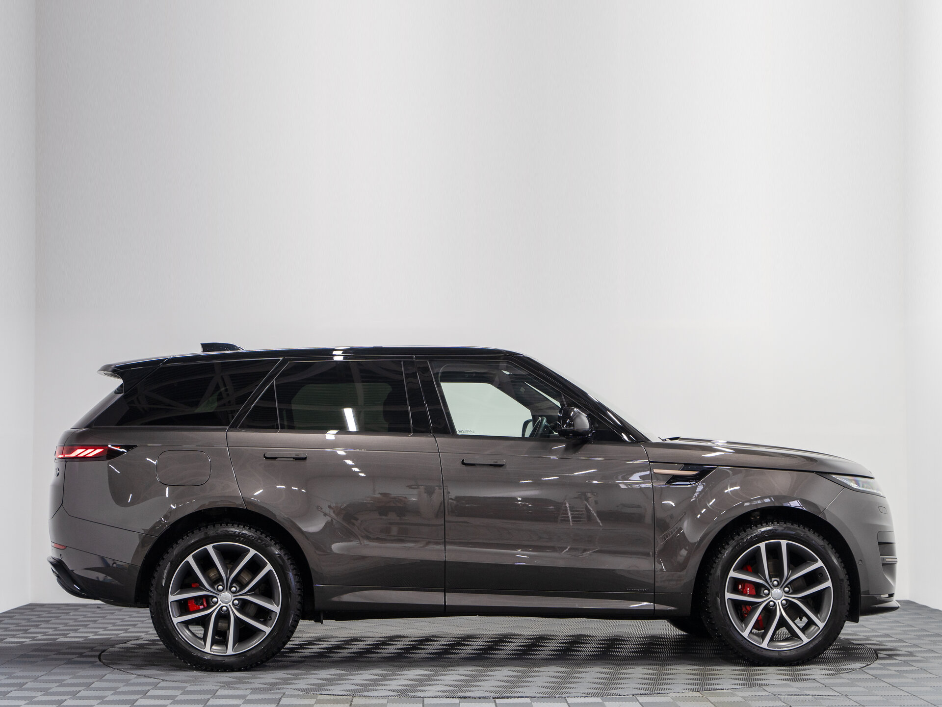 Автомобиль Land Rover Range Rover Sport D350 3.0d AT (350 л.с.) 4WD - 6