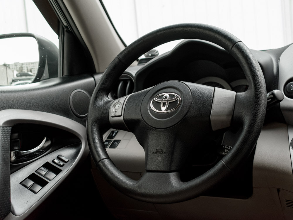 Купить Toyota RAV4 2.4 AT (170 л.с.) 4WD, 2007 в Екатеренбурге