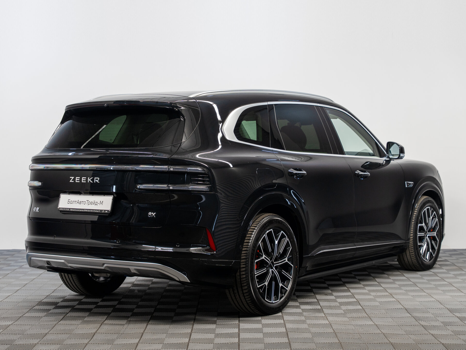 Автомобиль Zeekr 8X 55 kWh 2.0hyb AT (898 л.с.) 4WD - 2