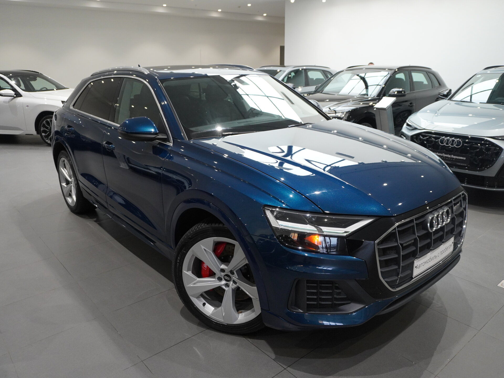 Автомобиль Audi Q8 55 TFSI 3.0 AT (340 л.с.) 4WD - 3