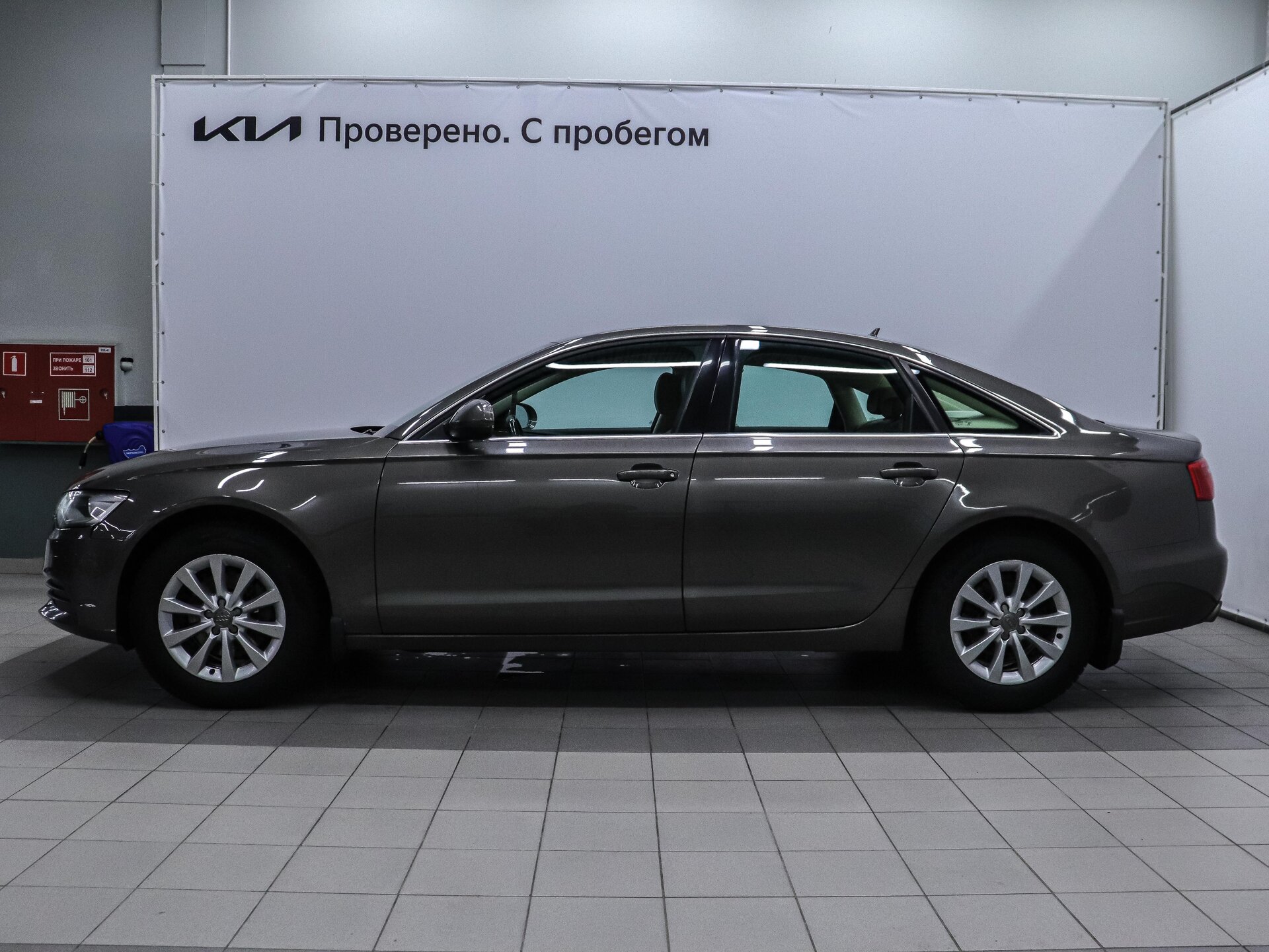 Audi A6 2011 8