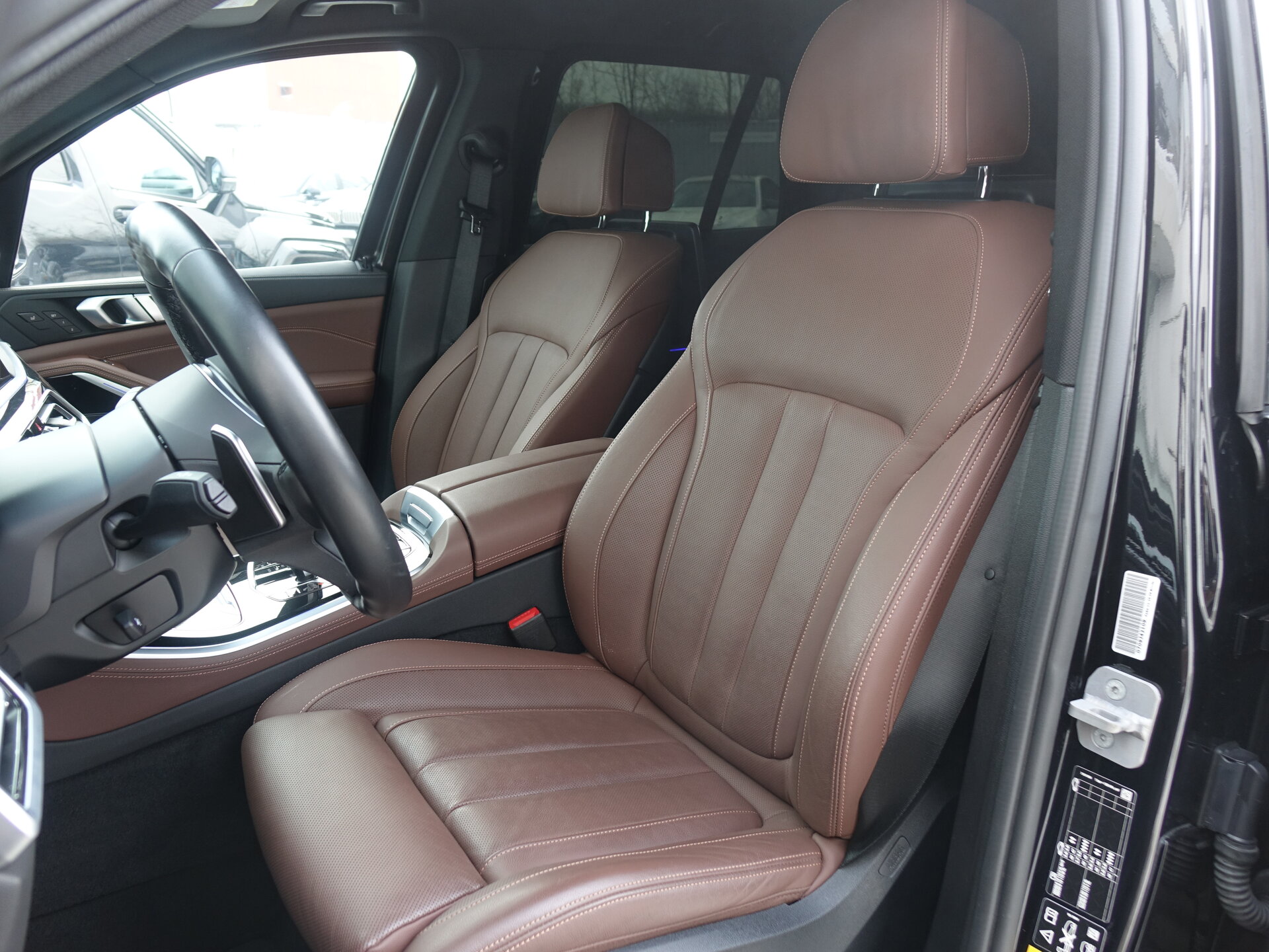 Автомобиль BMW X5 M50i 4.4 AT (530 л.с.) 4WD - 8
