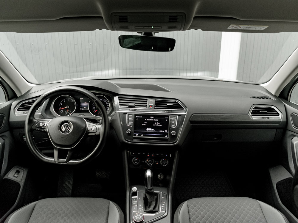 Купить Volkswagen Tiguan 2.0 AMT (180 л.с.) 4WD, 2017 в Екатеренбурге