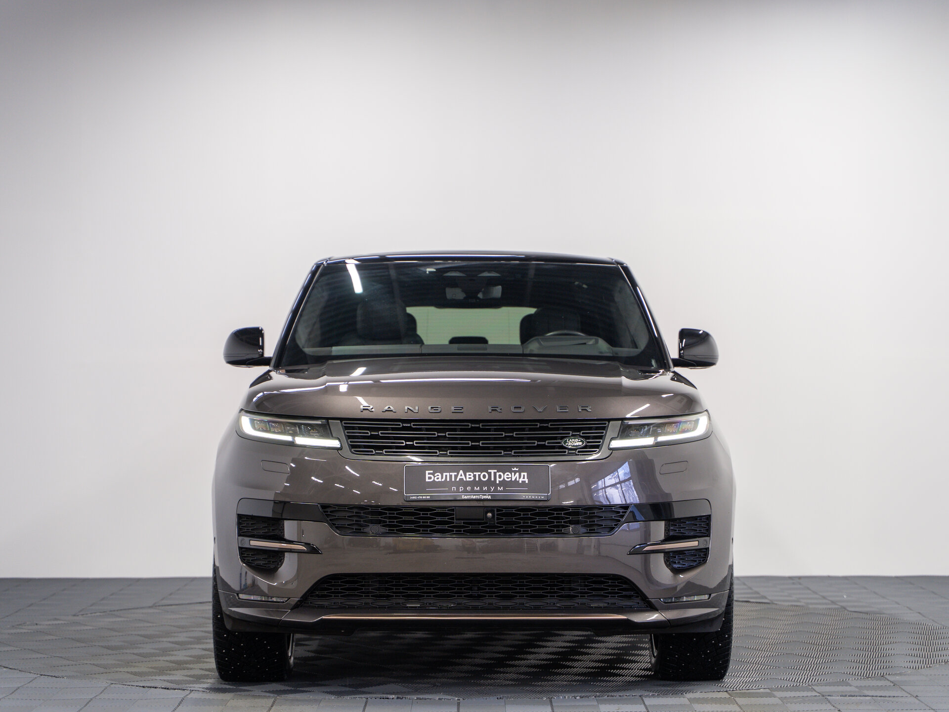 Автомобиль Land Rover Range Rover Sport D350 3.0d AT (350 л.с.) 4WD - 4