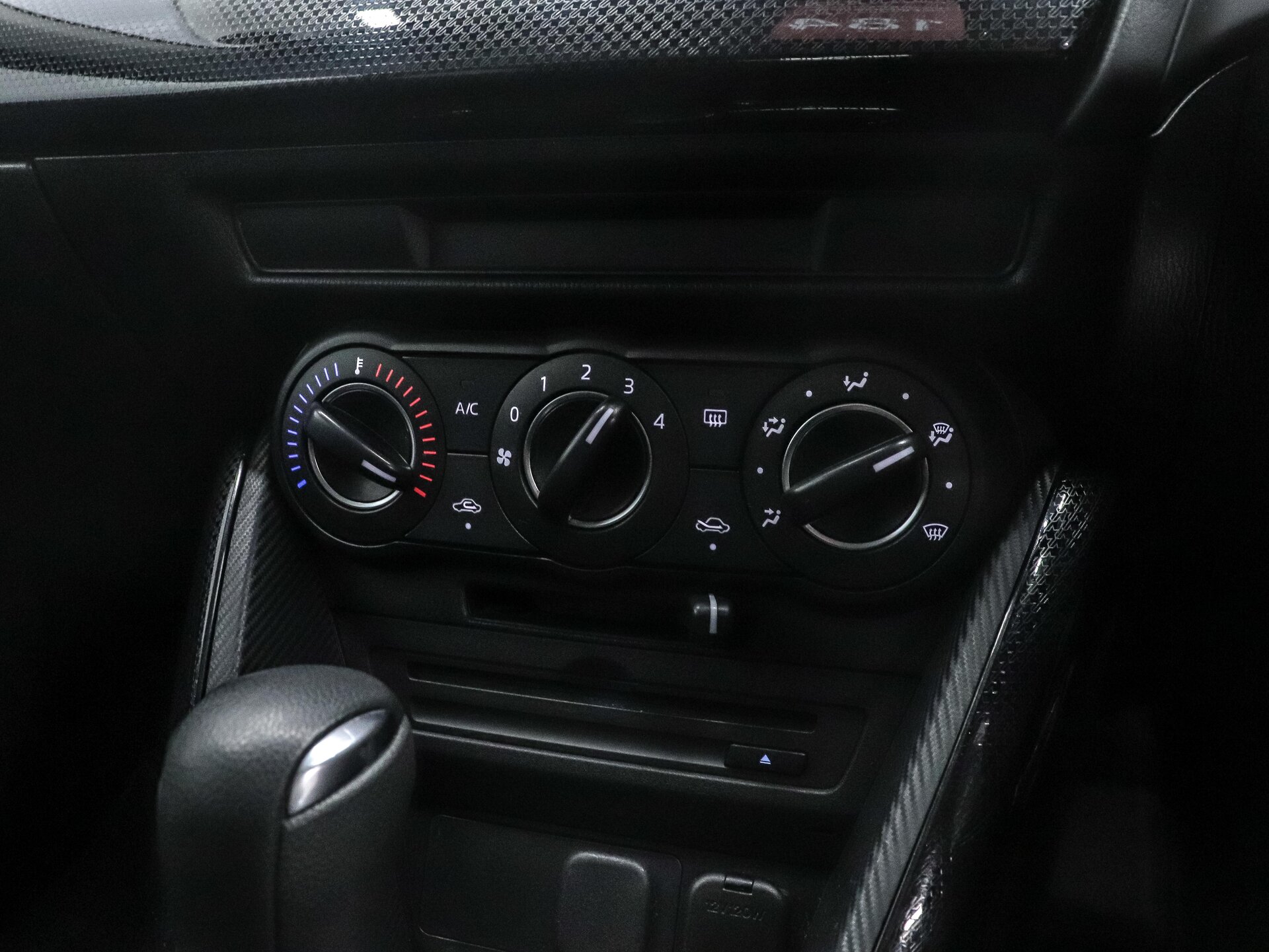 Mazda Demio 2019 15