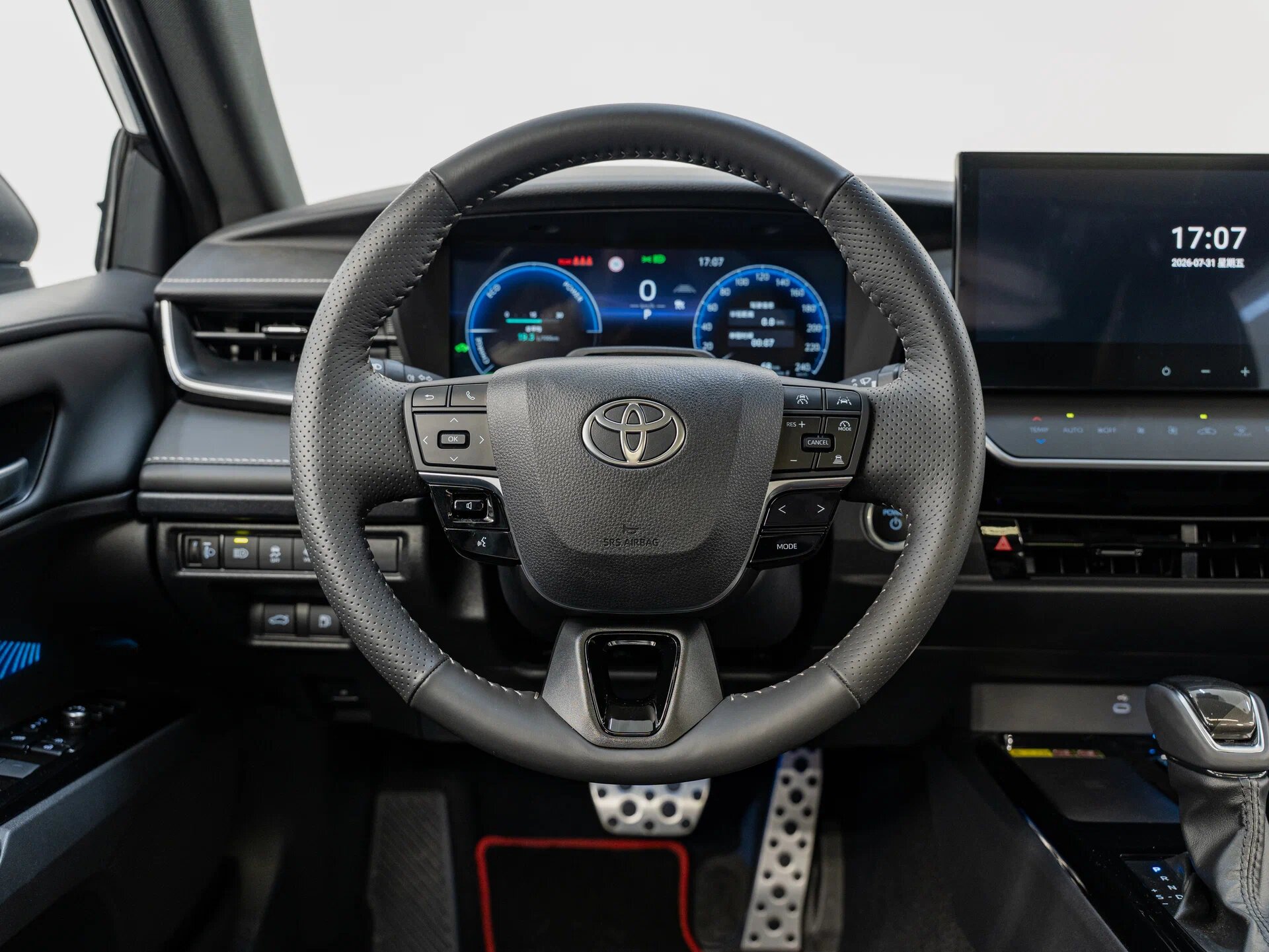 Автомобиль Toyota Camry 2.0hyb CVT (231 л.с.) - 13