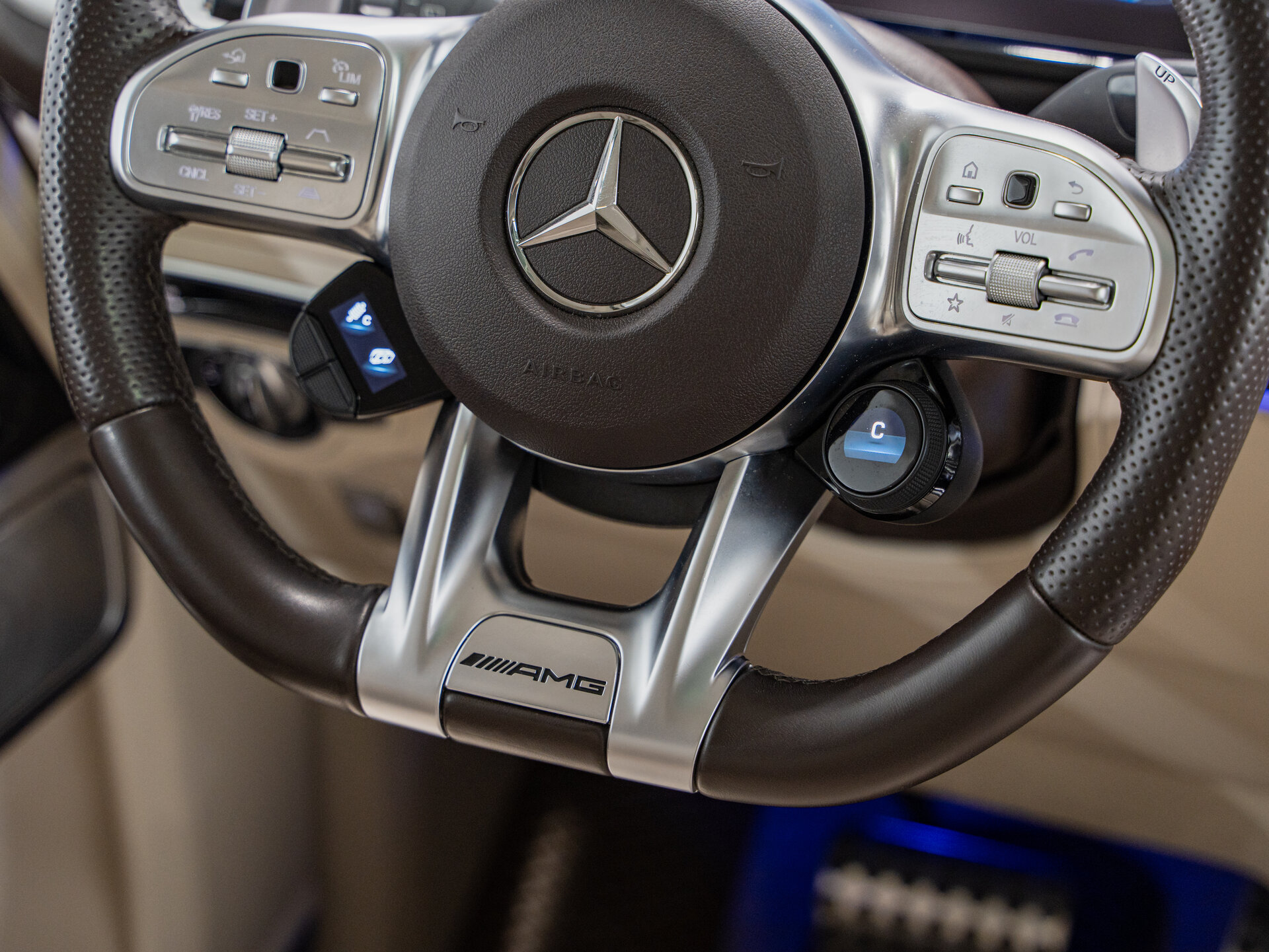 Автомобиль Mercedes-Benz G-Класс AMG 63 AMG 4.0 AT (585 л.с.) 4WD - 17