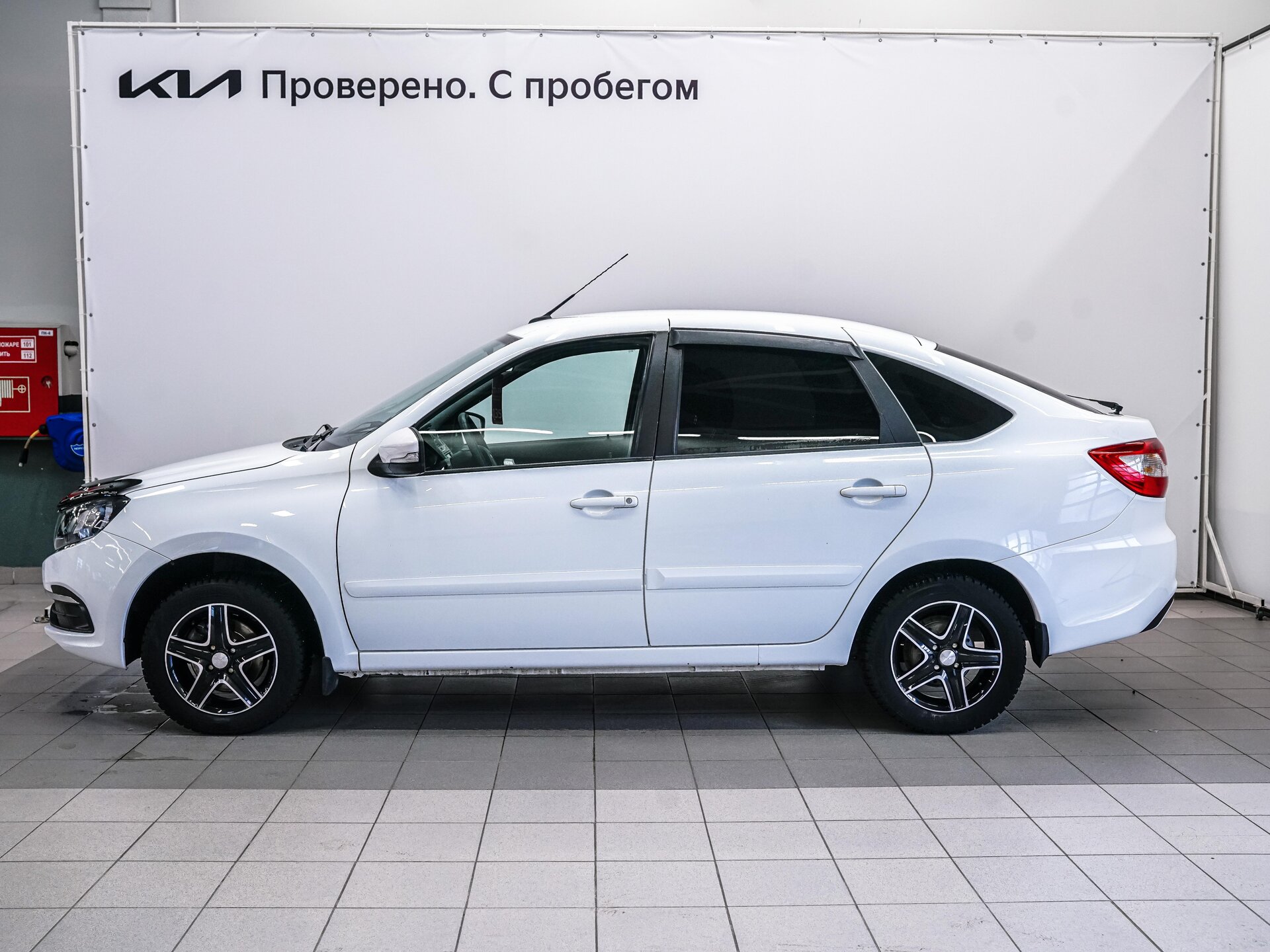 LADA (ВАЗ) Granta 2019 8