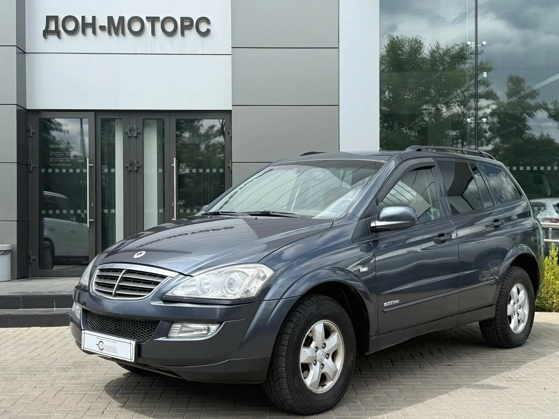 SsangYong Kyron 2.0d MT (141 л.с.) 4WD 2012