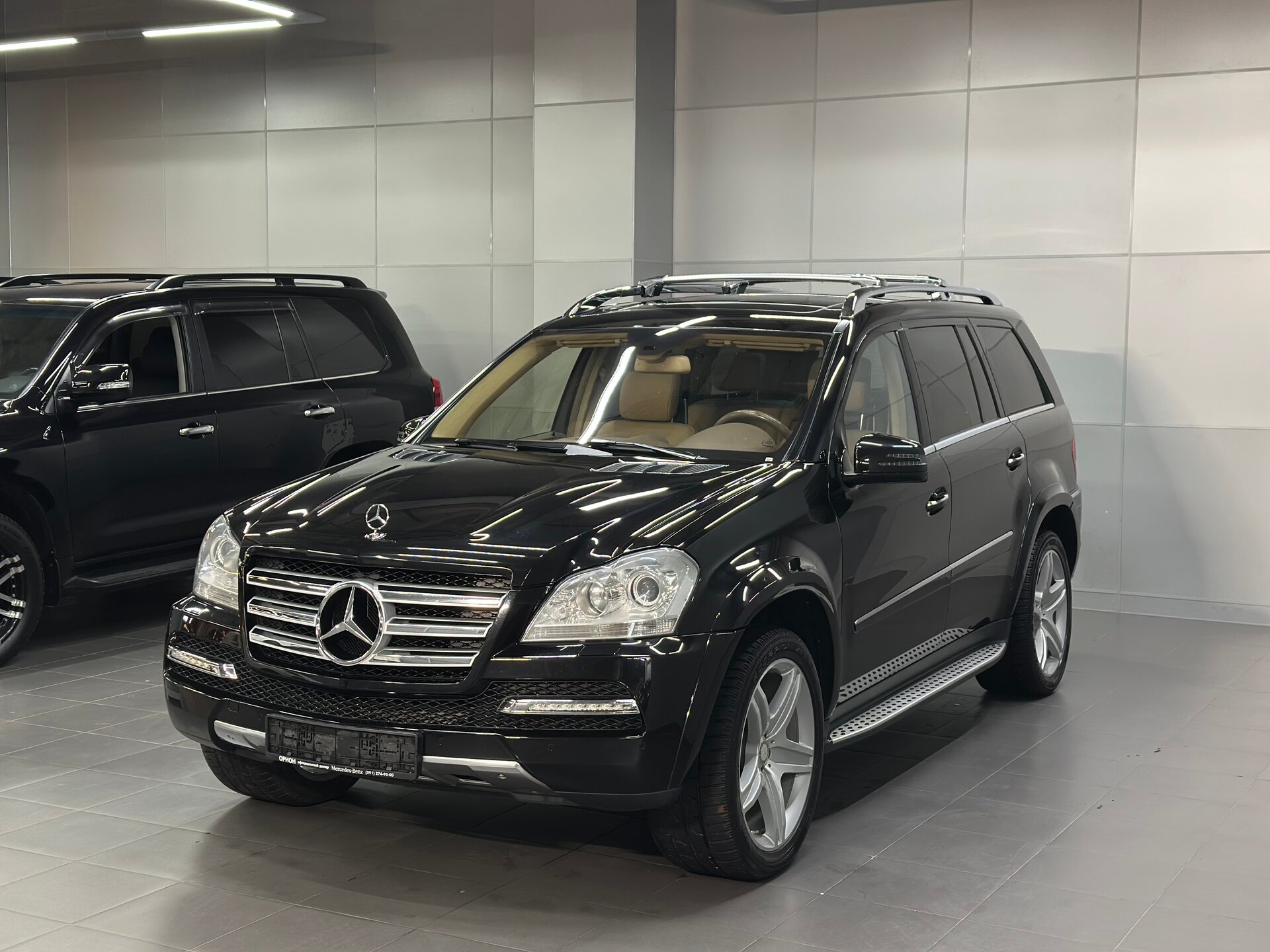 Mercedes-Benz GL-Класс — фото 1