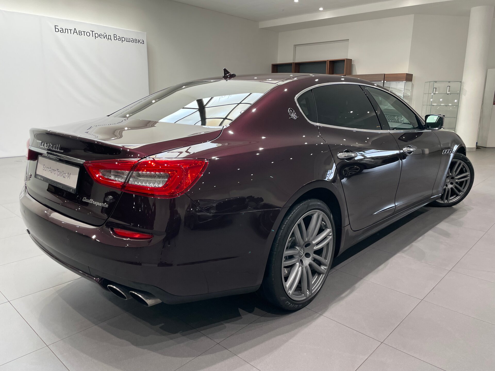 Автомобиль Maserati Quattroporte S Q4 3.0 AT (410 л.с.) 4WD - 6