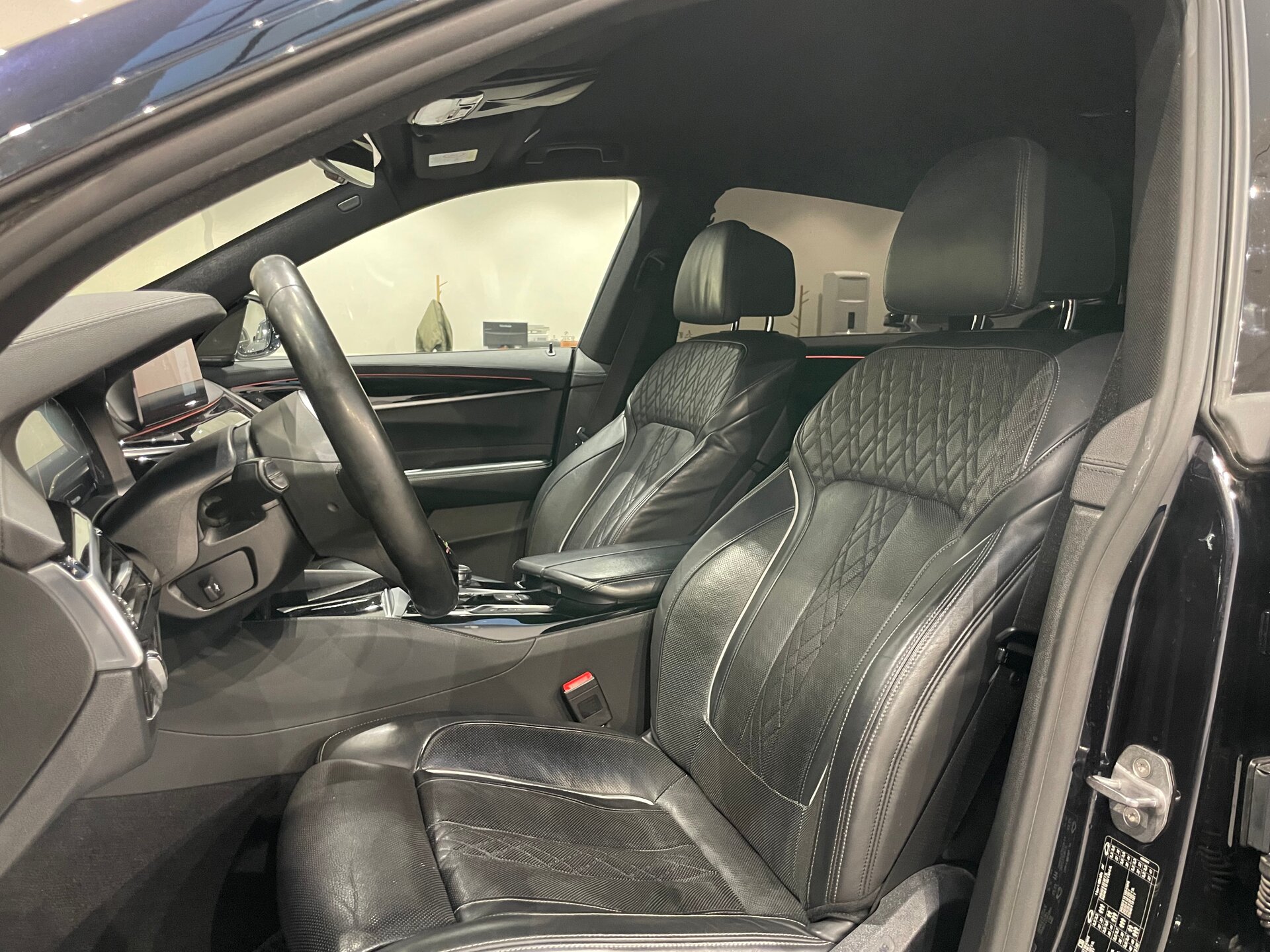 Автомобиль BMW 6 серии 630d xDrive 3.0d AT (249 л.с.) 4WD - 8