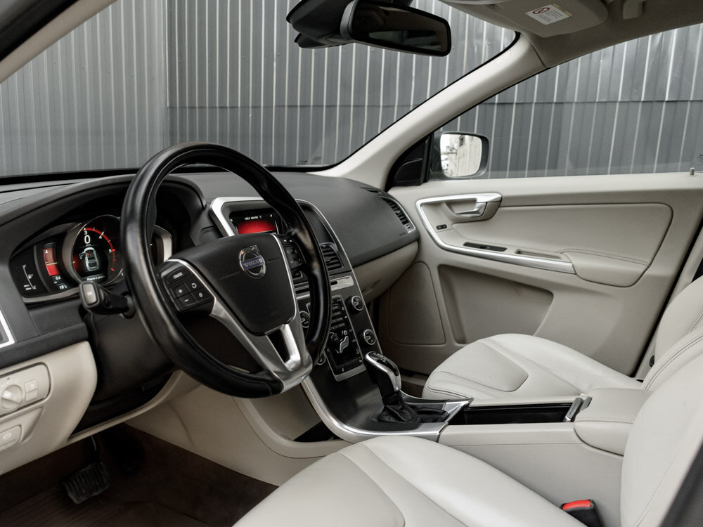 Купить Volvo XC60 2.4d AT (181 л.с.) 4WD, 2014 в Екатеренбурге