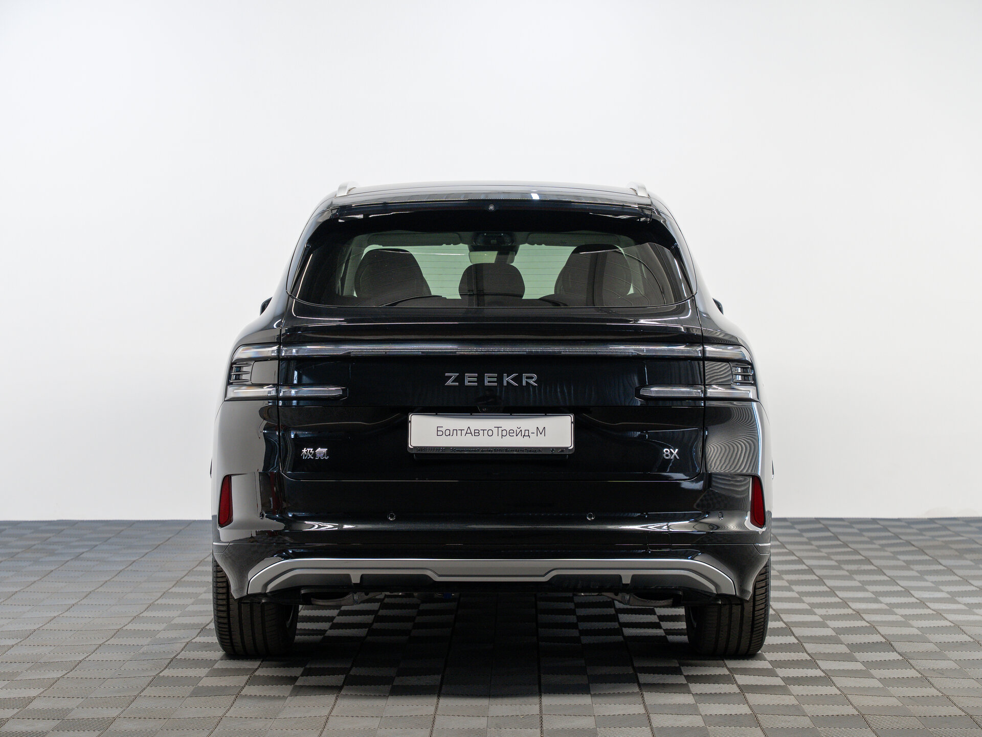 Автомобиль Zeekr 8X 55 kWh 2.0hyb AT (898 л.с.) 4WD - 6